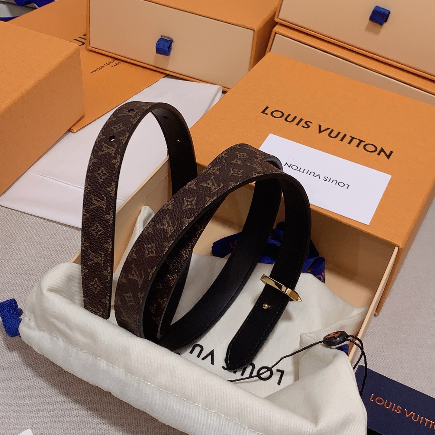 Louis Vuitton Female Leather Belt 5mm-s-m-l