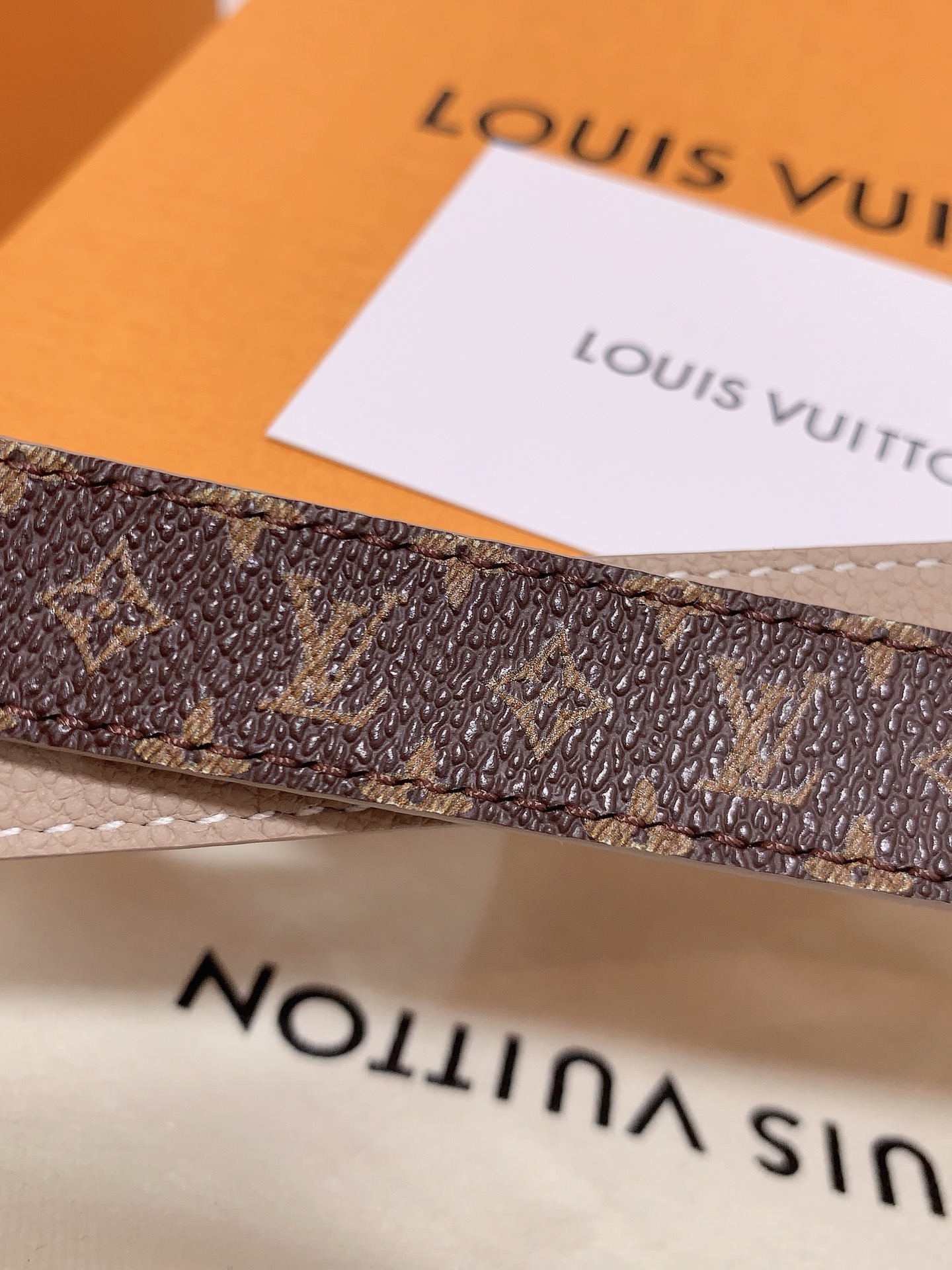 Louis Vuitton Female Leather Belt 5mm-13514-l-m-s