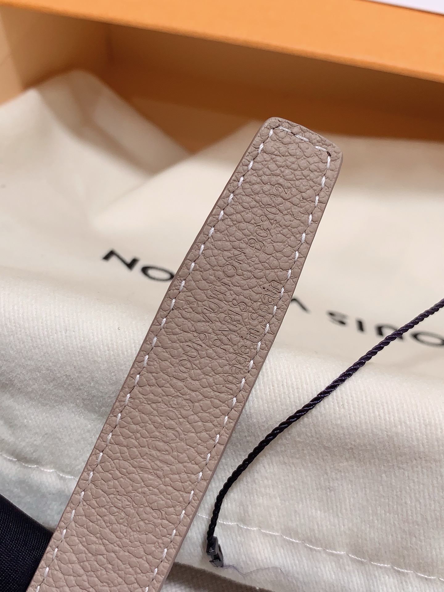 Louis Vuitton Female Leather Belt 5mm-13514-l-m-s