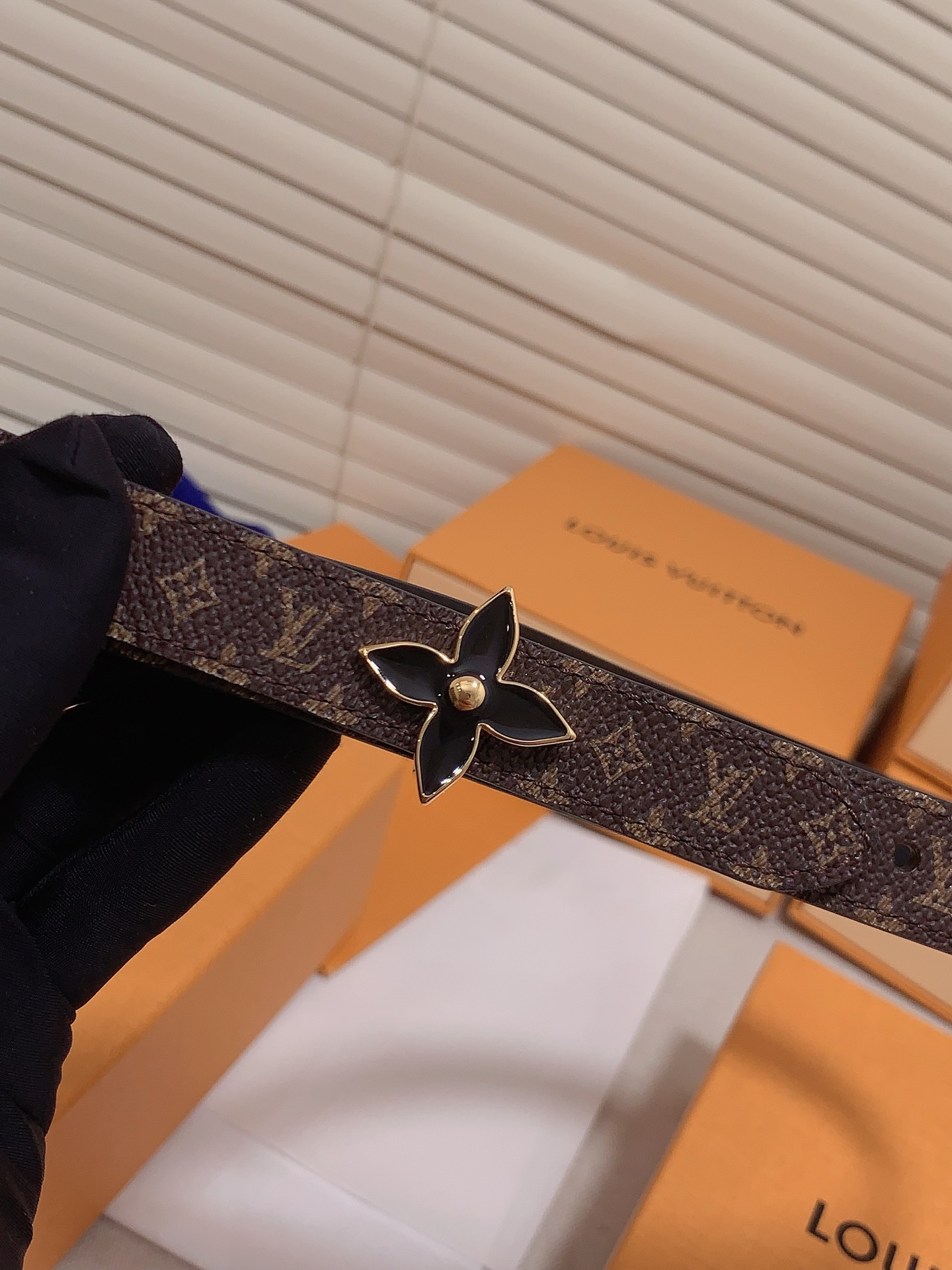 Louis Vuitton Female Leather Belt 5mm-13514-l-m-s