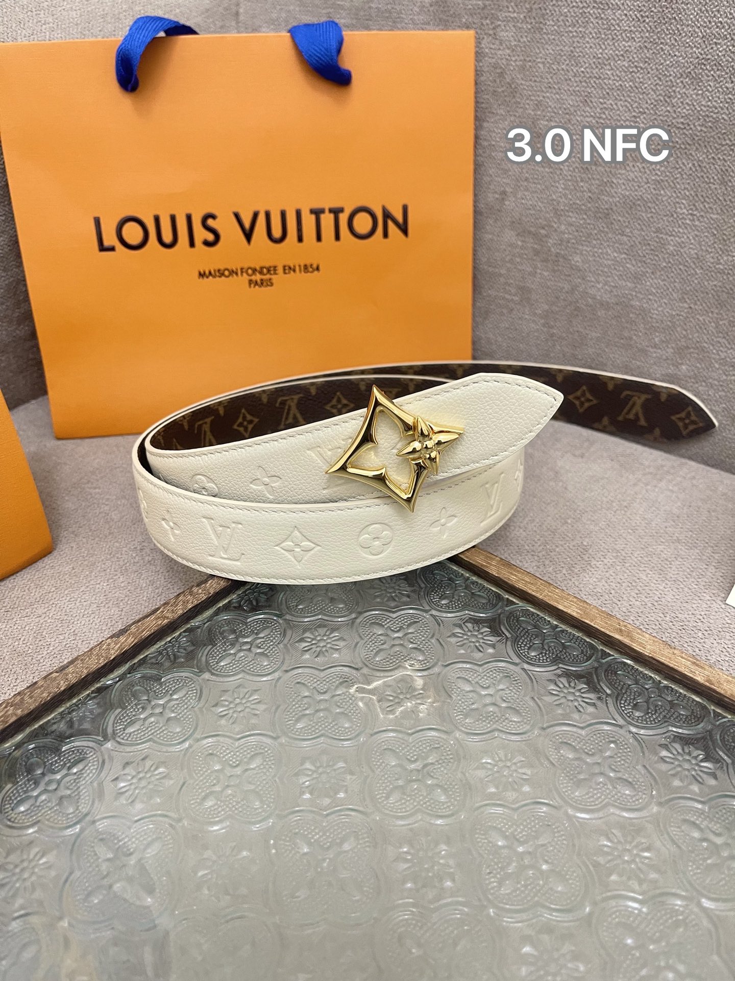 Louis Vuitton Female Basic Belt Cow Leather M-l