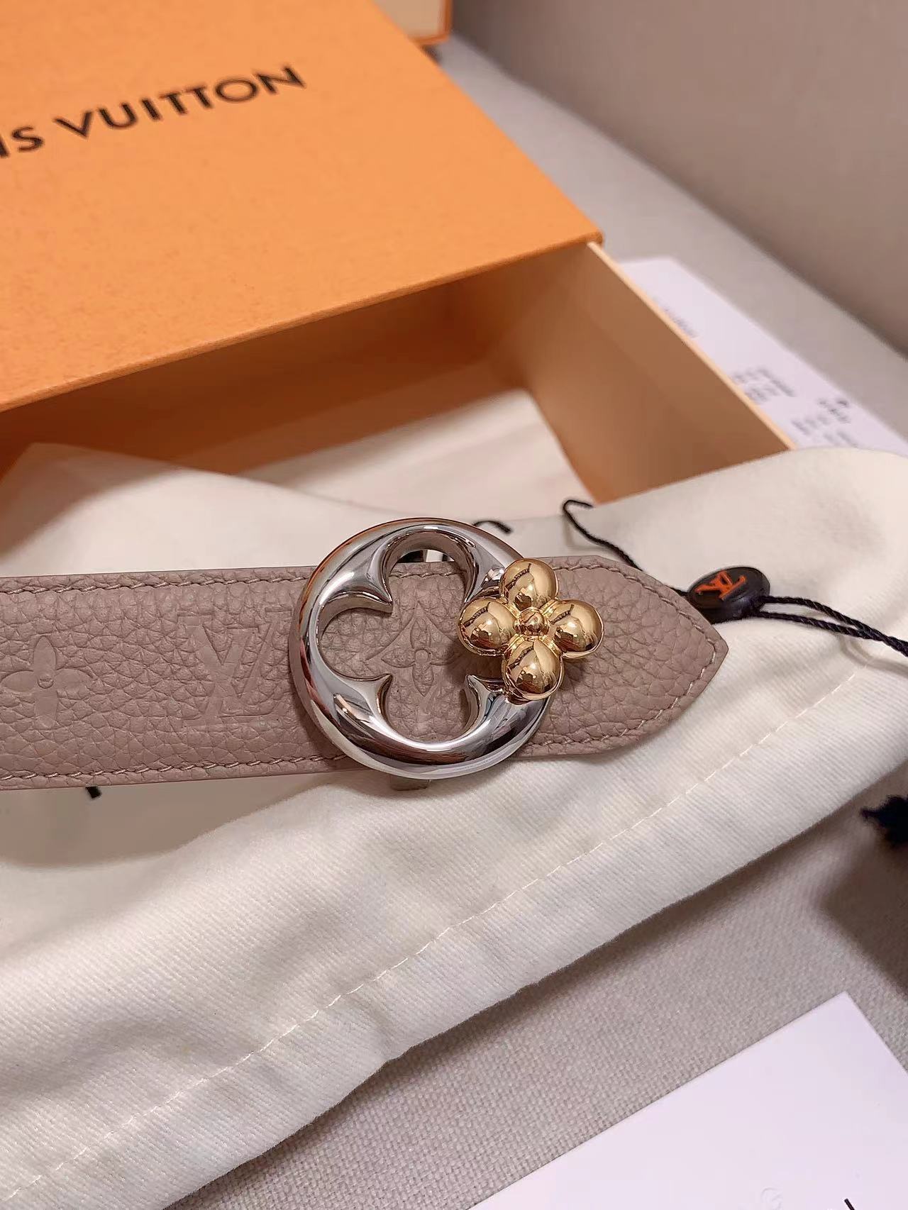 Louis Vuitton Female Basic Belt Cow Leather 13514-s-m-l