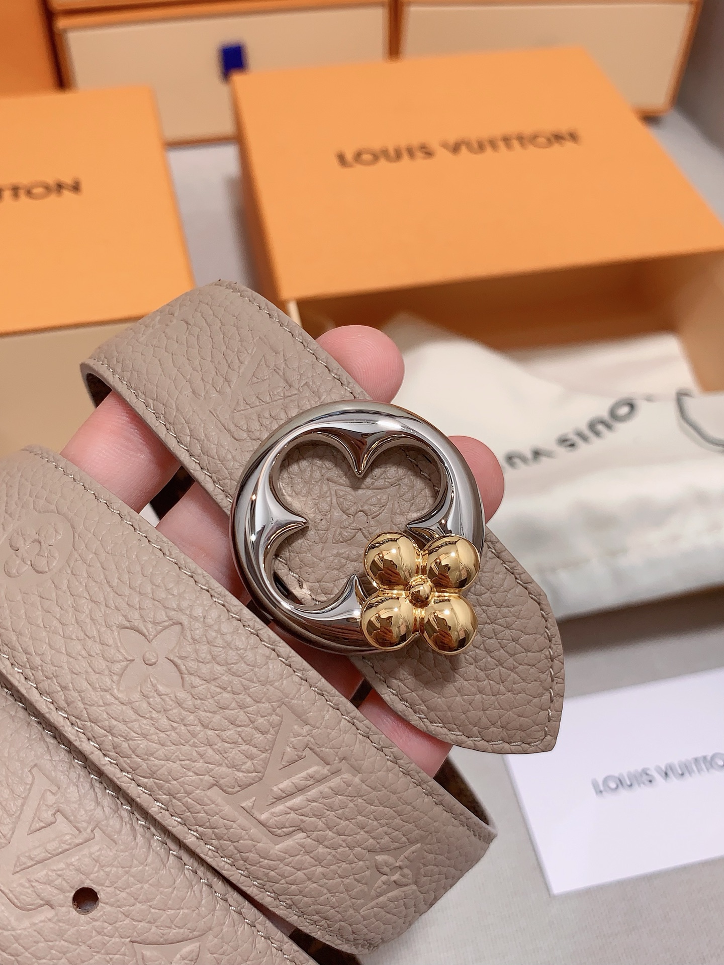 Louis Vuitton Female Basic Belt Cow Leather 13514-s-m-l