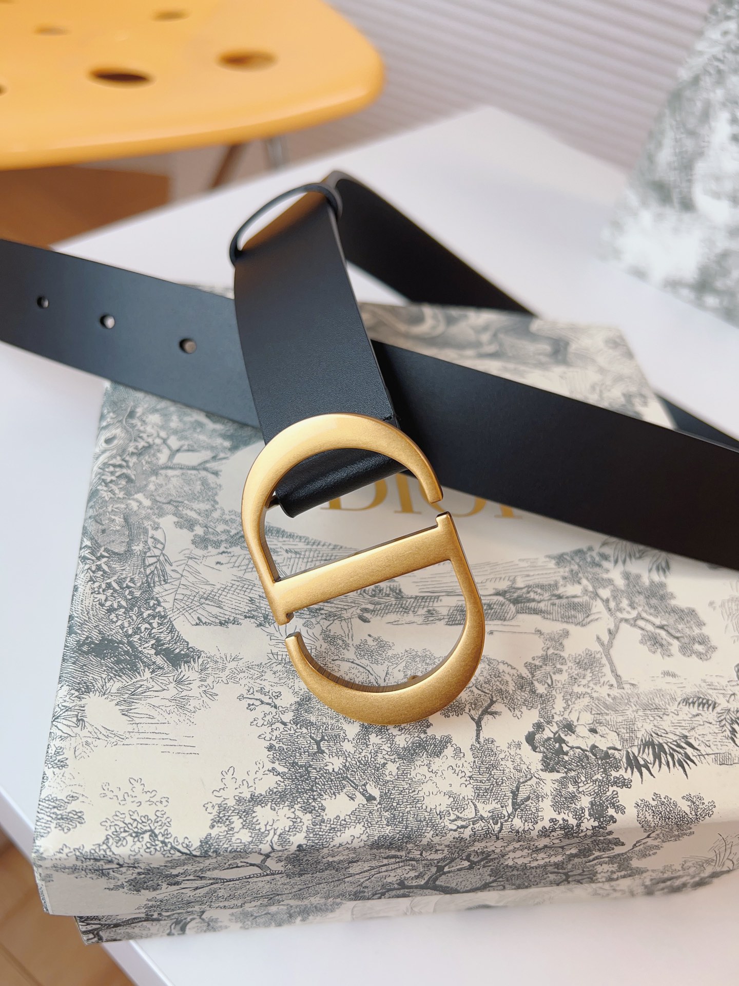Dior Female Leather Belt Cow Leather Gold M