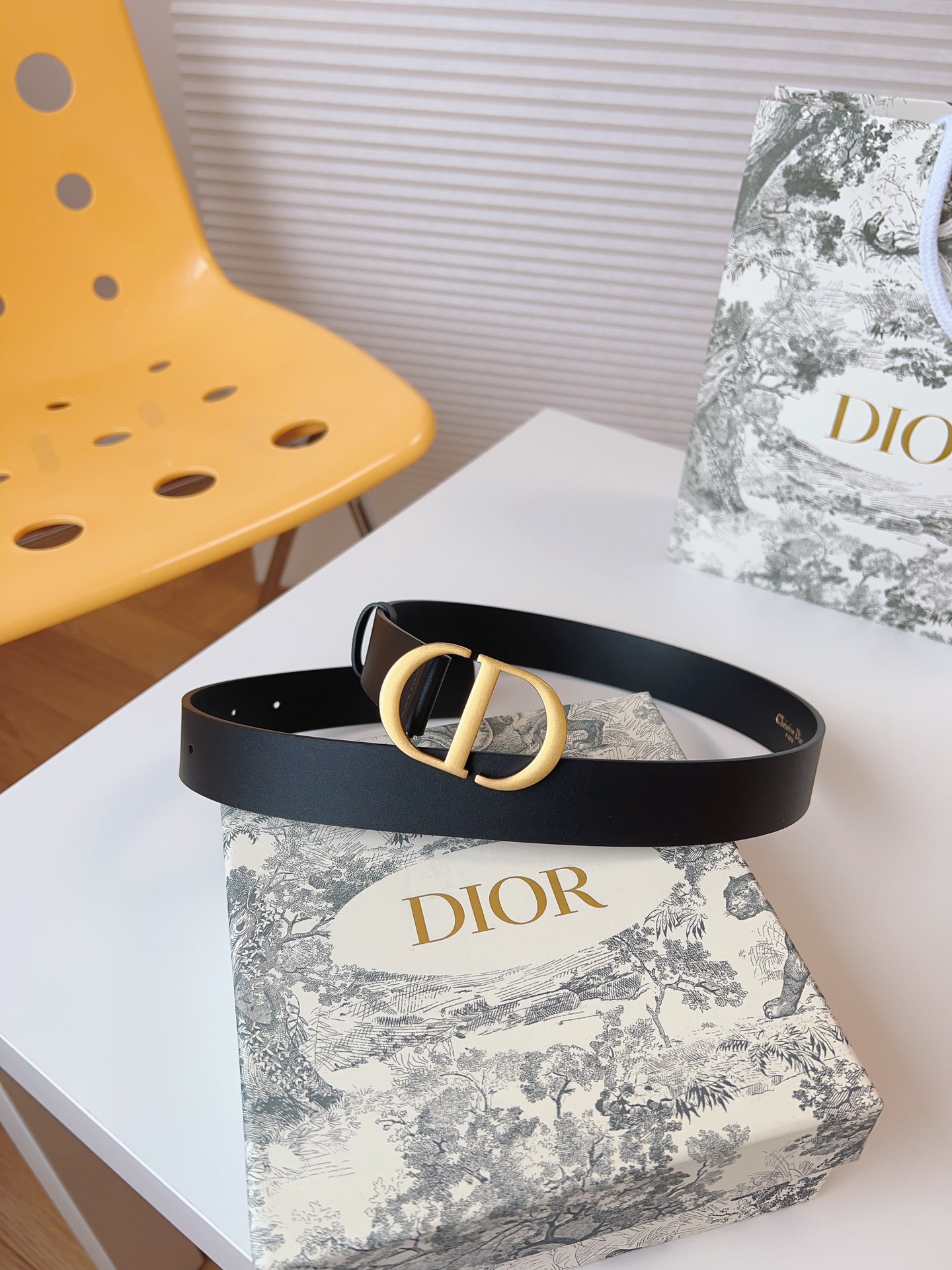 Dior Female Leather Belt Cow Leather Gold M