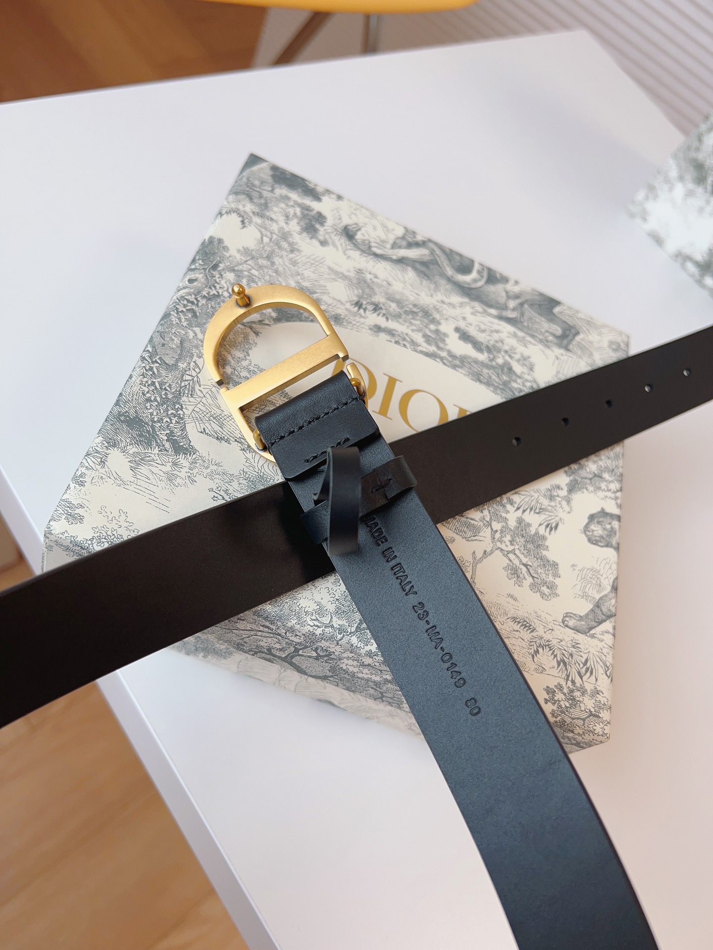 Dior Female Leather Belt Cow Leather Gold M