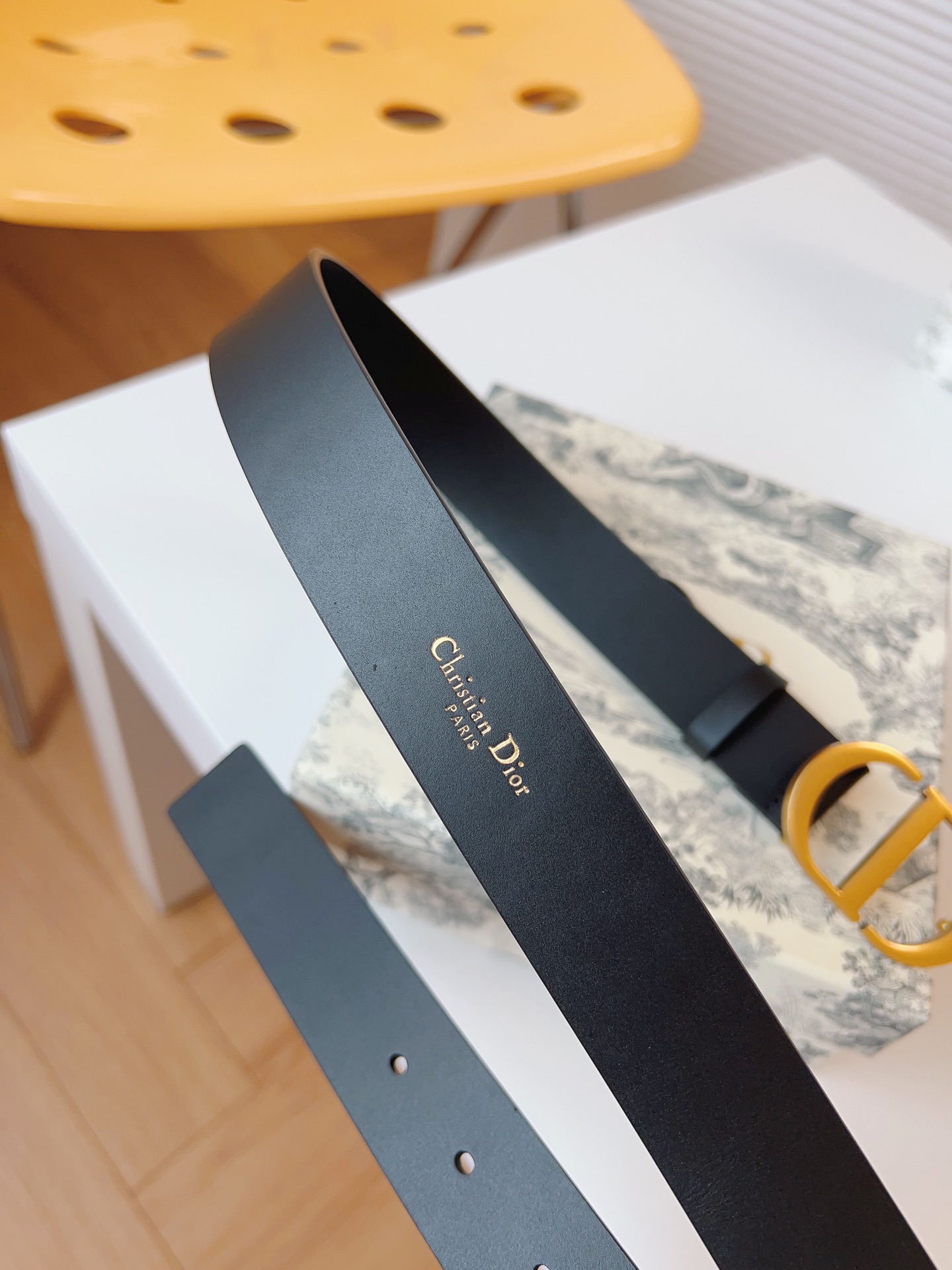 Dior Female Leather Belt Cow Leather Gold M