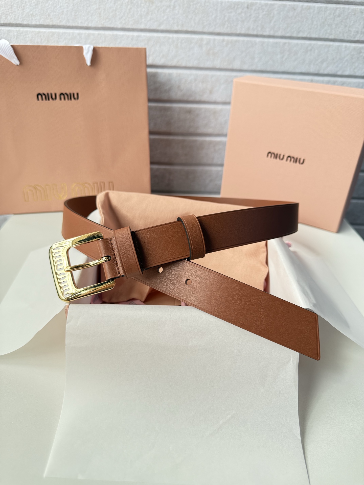 Miu Miu Female Leather Belt Cow Leather Silver M-l