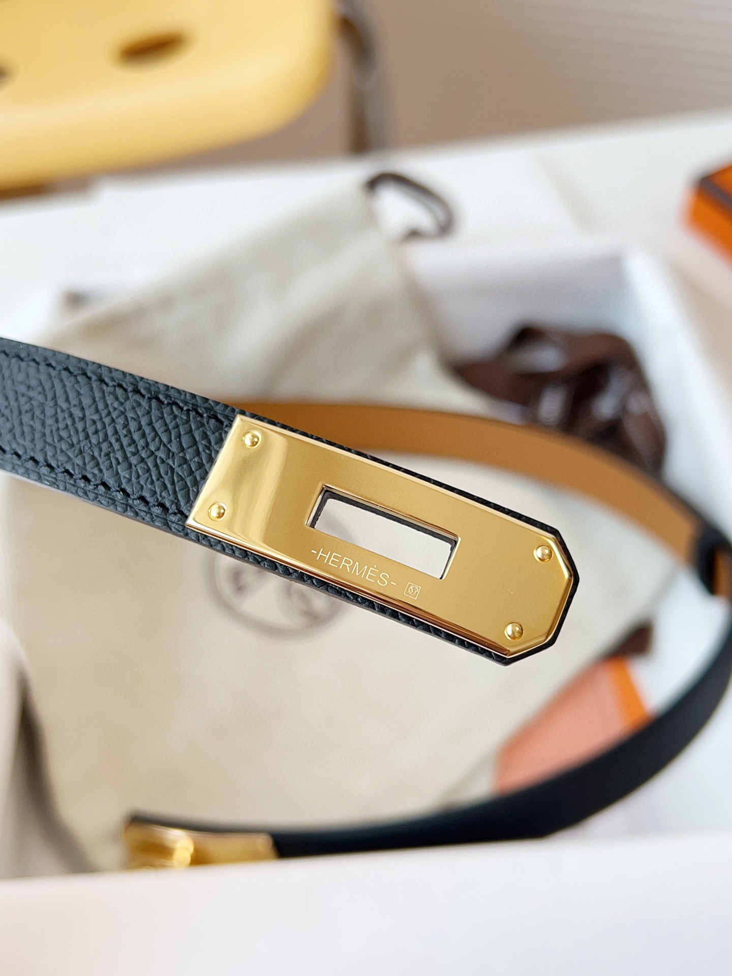 Hermès Female Leather Belt Cow Leather 18mm-s-m-l