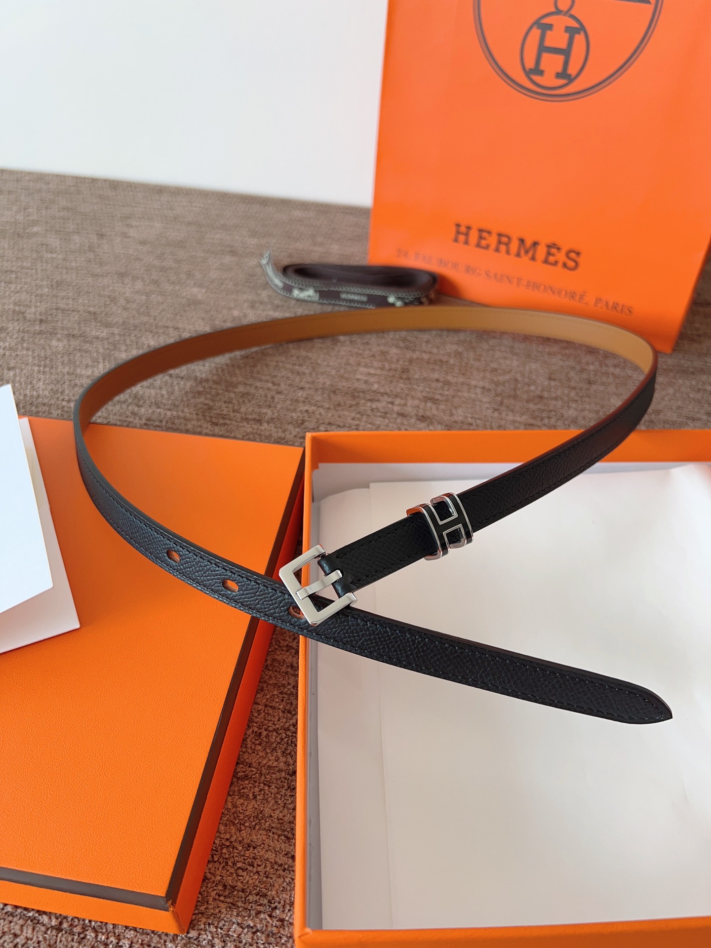 Hermès Female Leather Belt 15mm-l