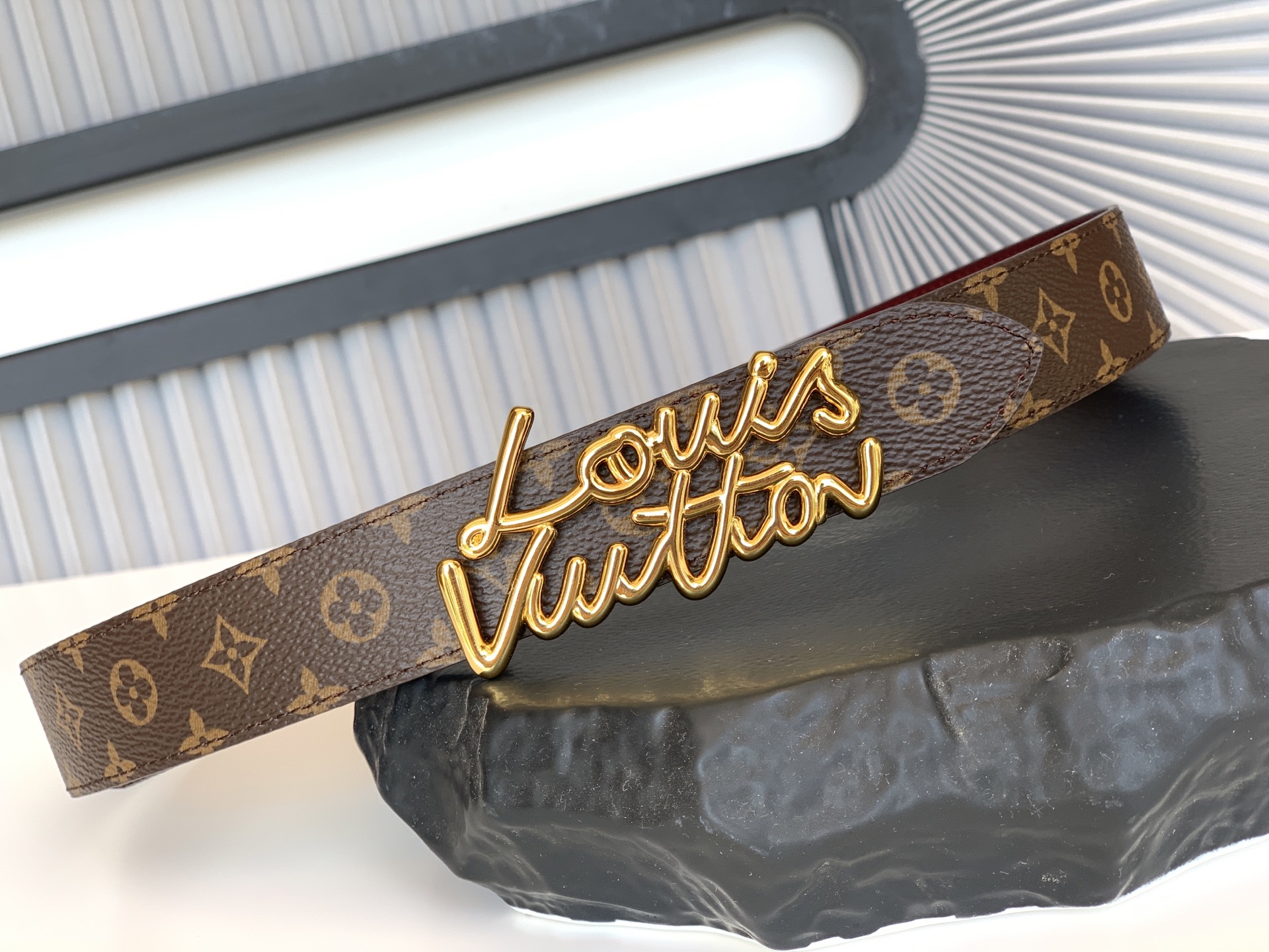 Louis Vuitton Female Basic Belt M-l