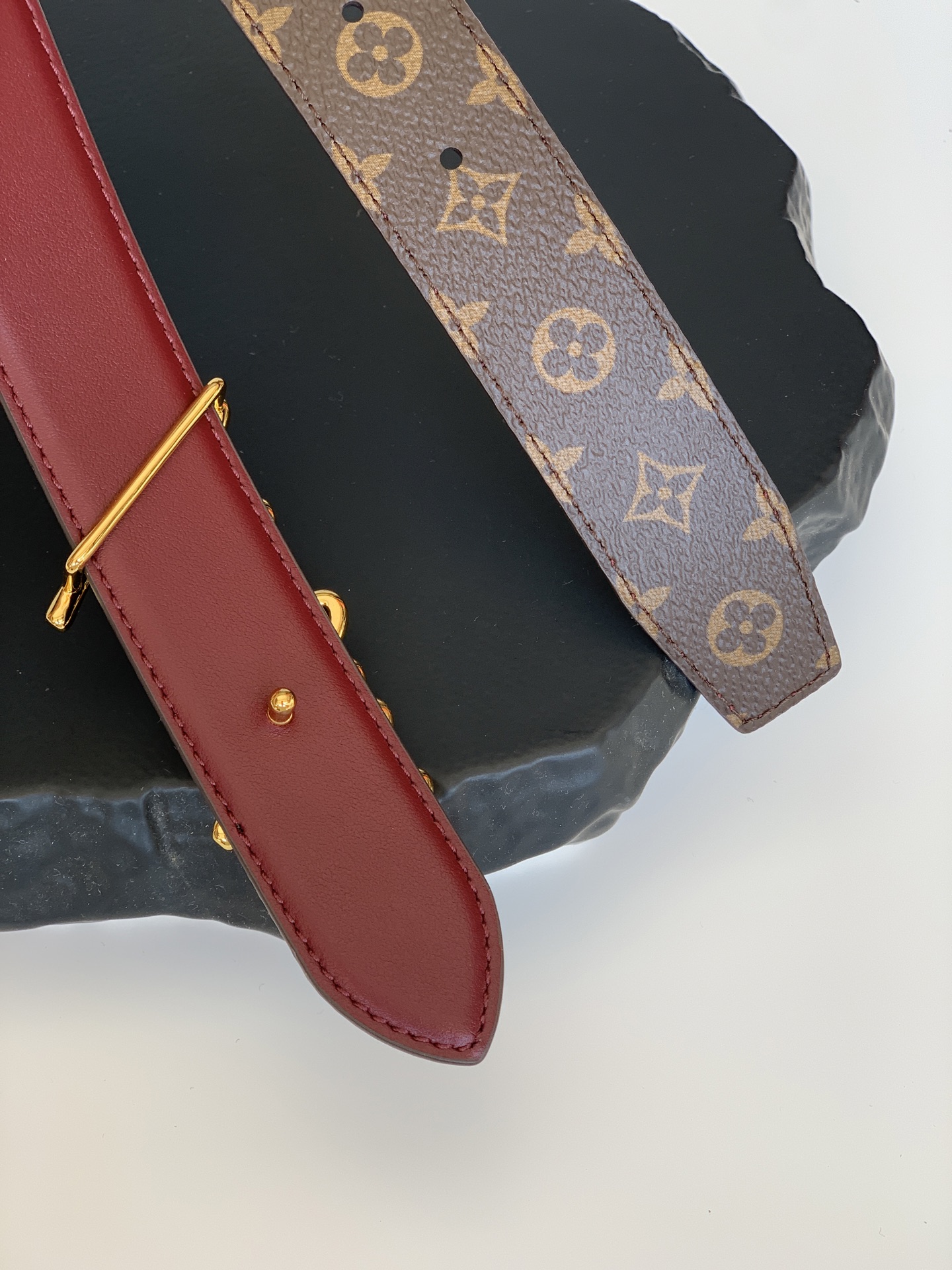 Louis Vuitton Female Basic Belt M-l