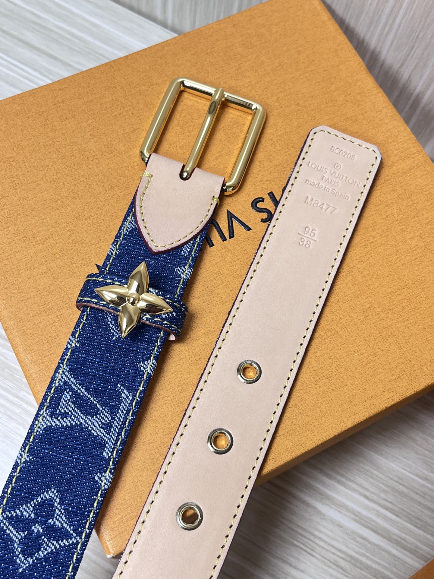 Louis Vuitton Female Basic Belt Canvas M-l