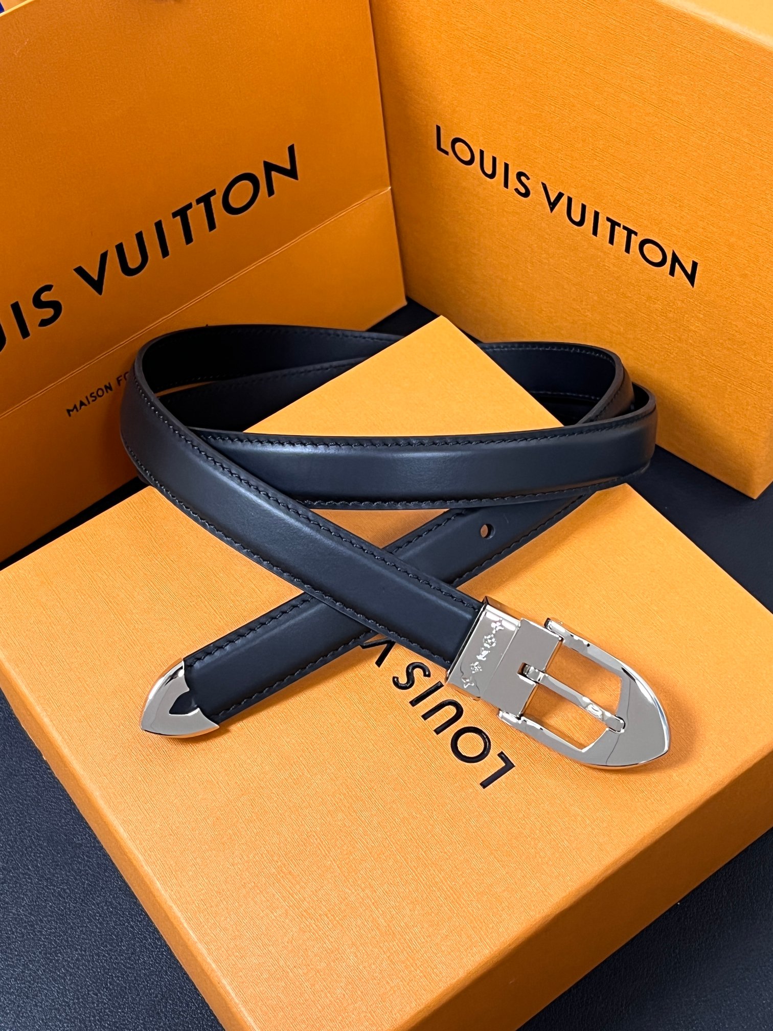 Louis Vuitton Male Pin Buckle Belt S-m-l