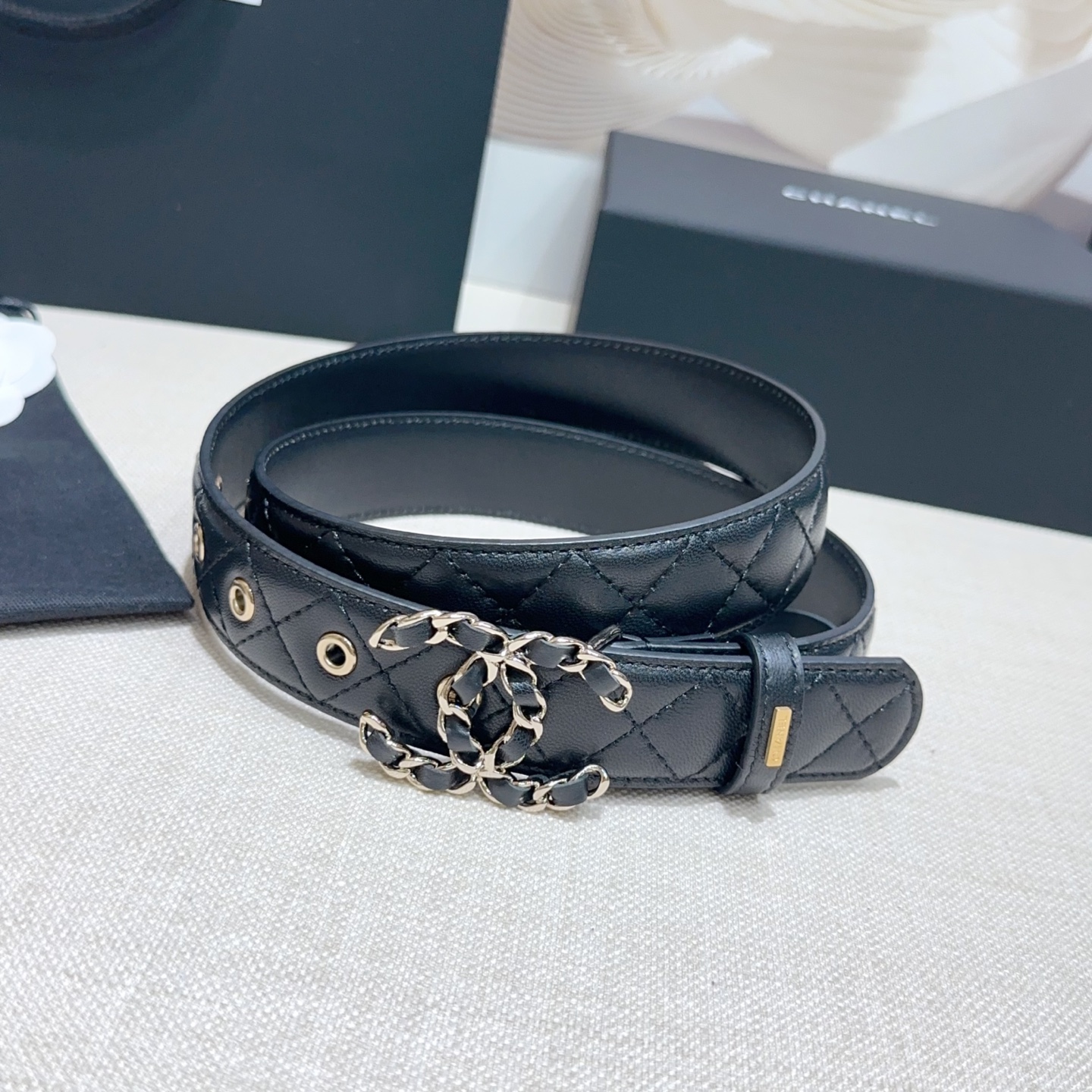 Chanel Female Basic Belt Sheepskin M
