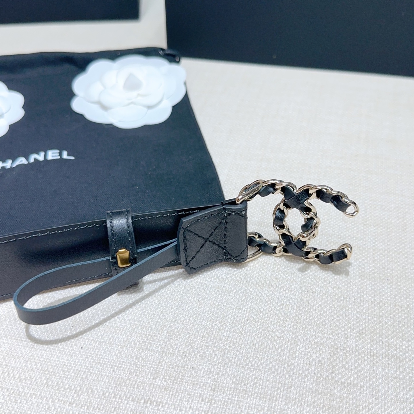 Chanel Female Basic Belt Sheepskin M