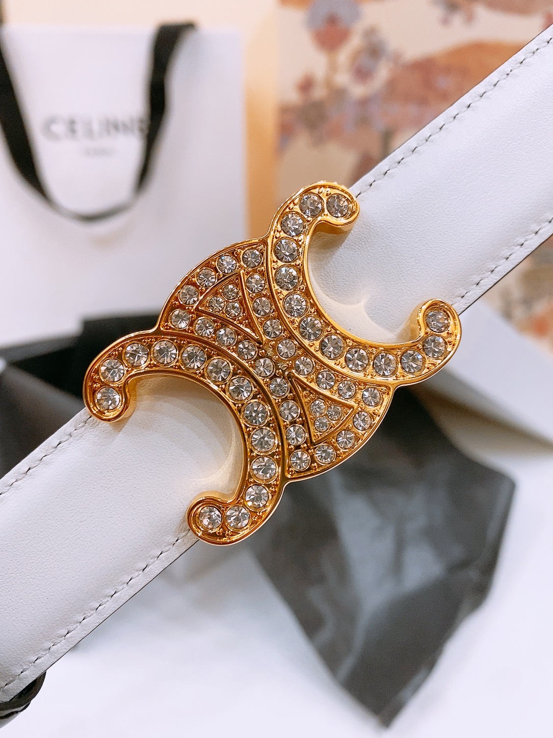 Female Leather Belt M