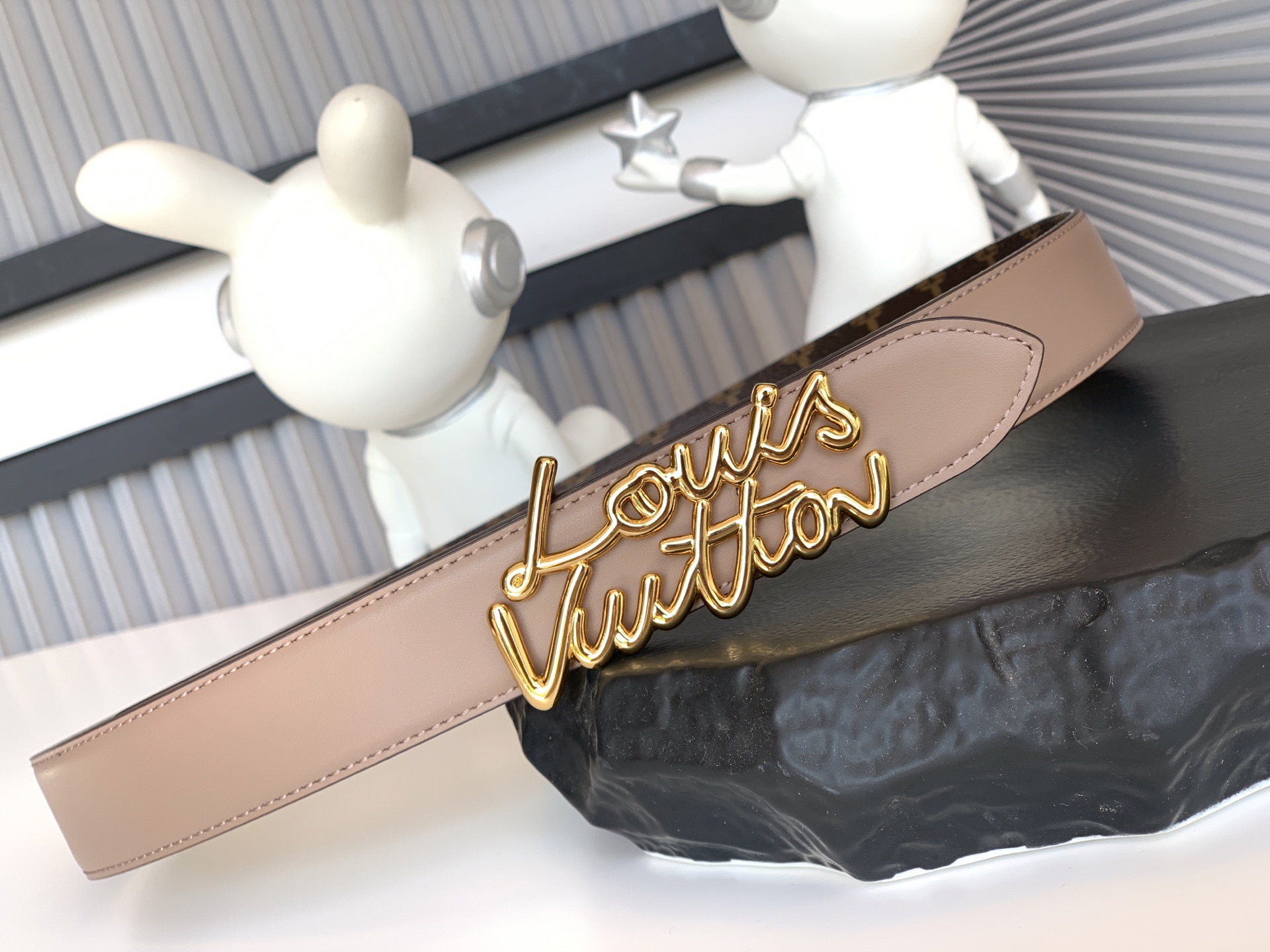 Louis Vuitton Female Basic Belt M-l