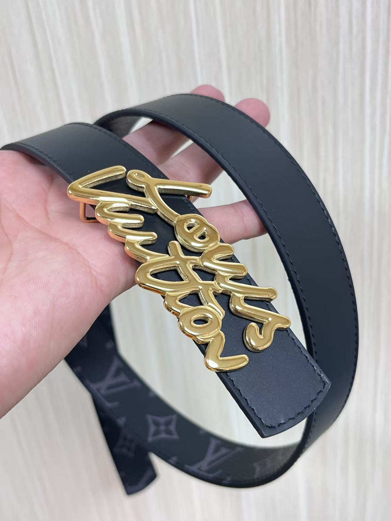 Louis Vuitton Female Basic Belt Cow Leather M