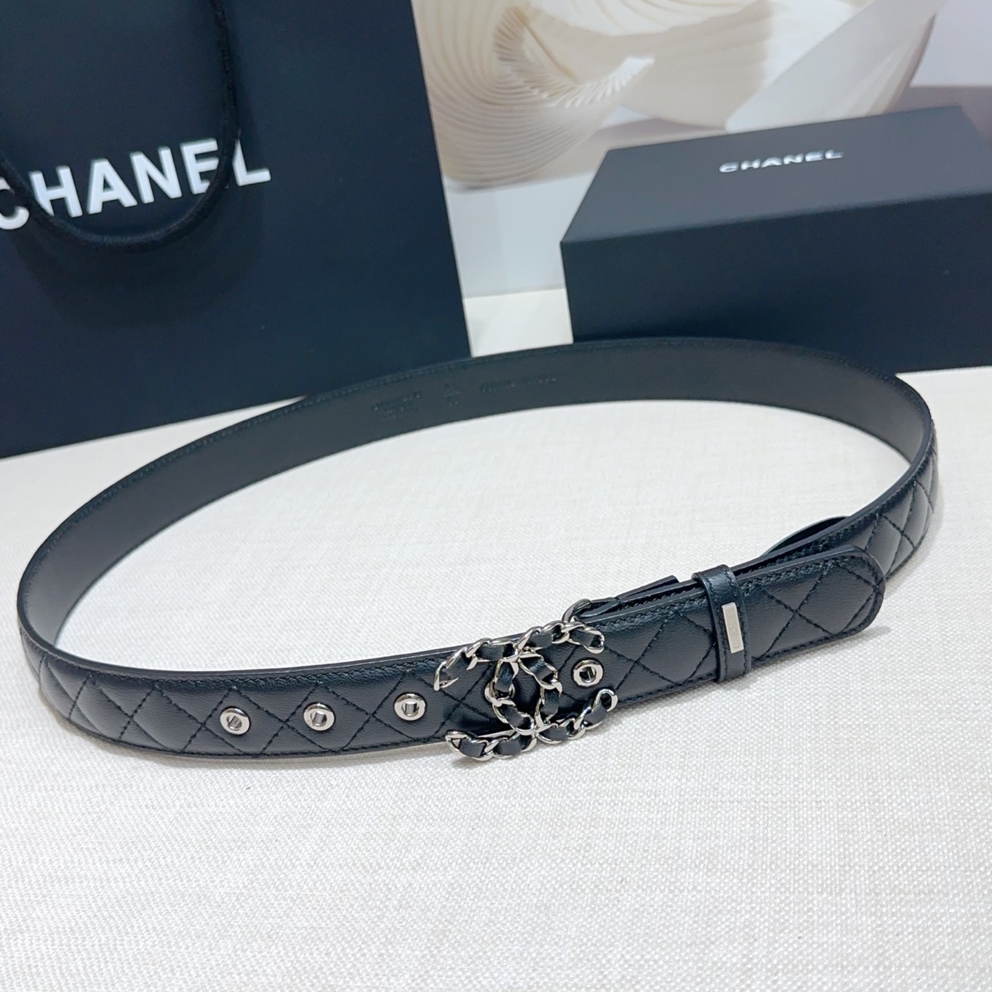 Chanel Female Basic Belt Sheepskin M