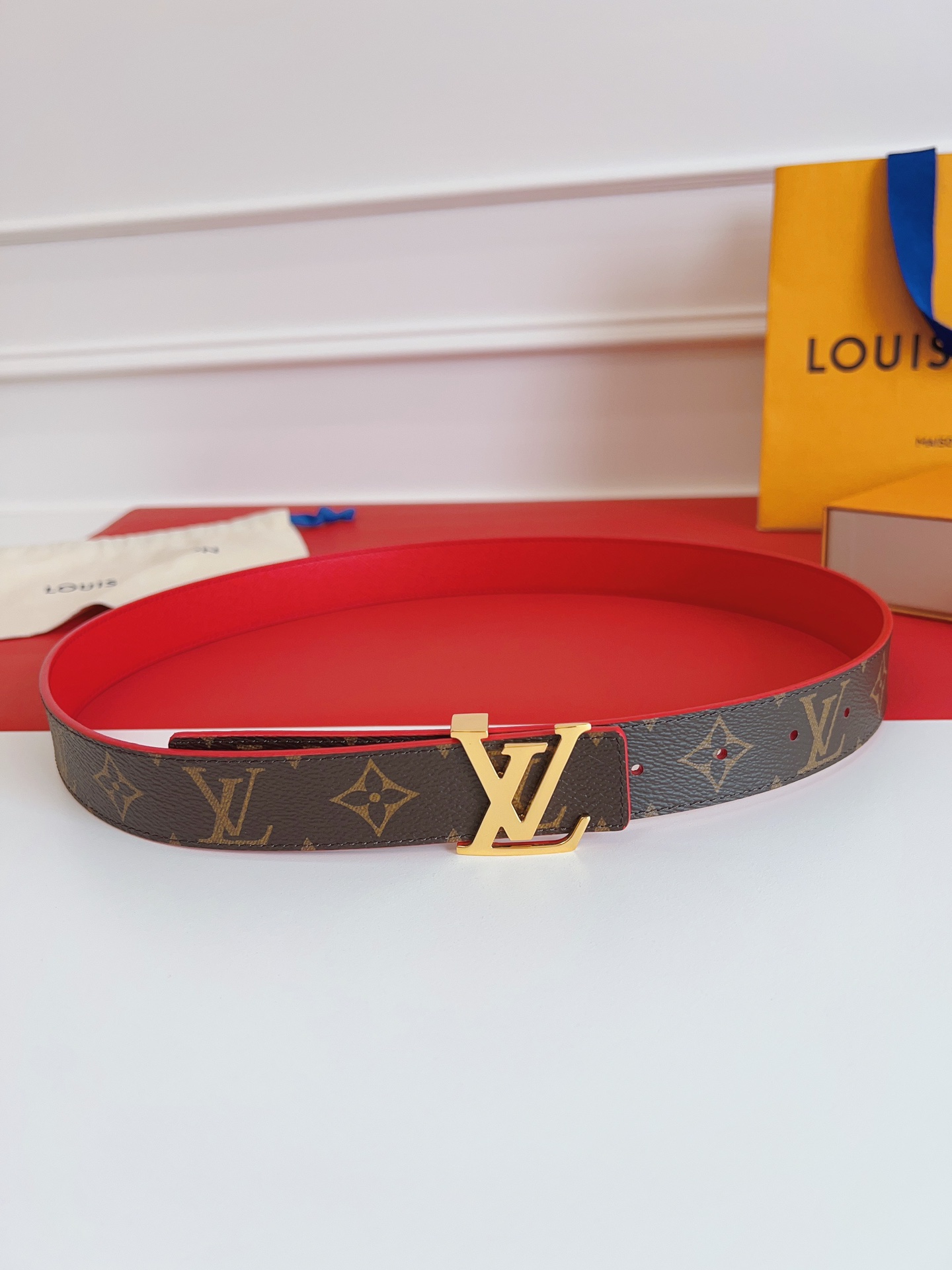 Louis Vuitton Female Basic Belt Top Grain Leather M-l