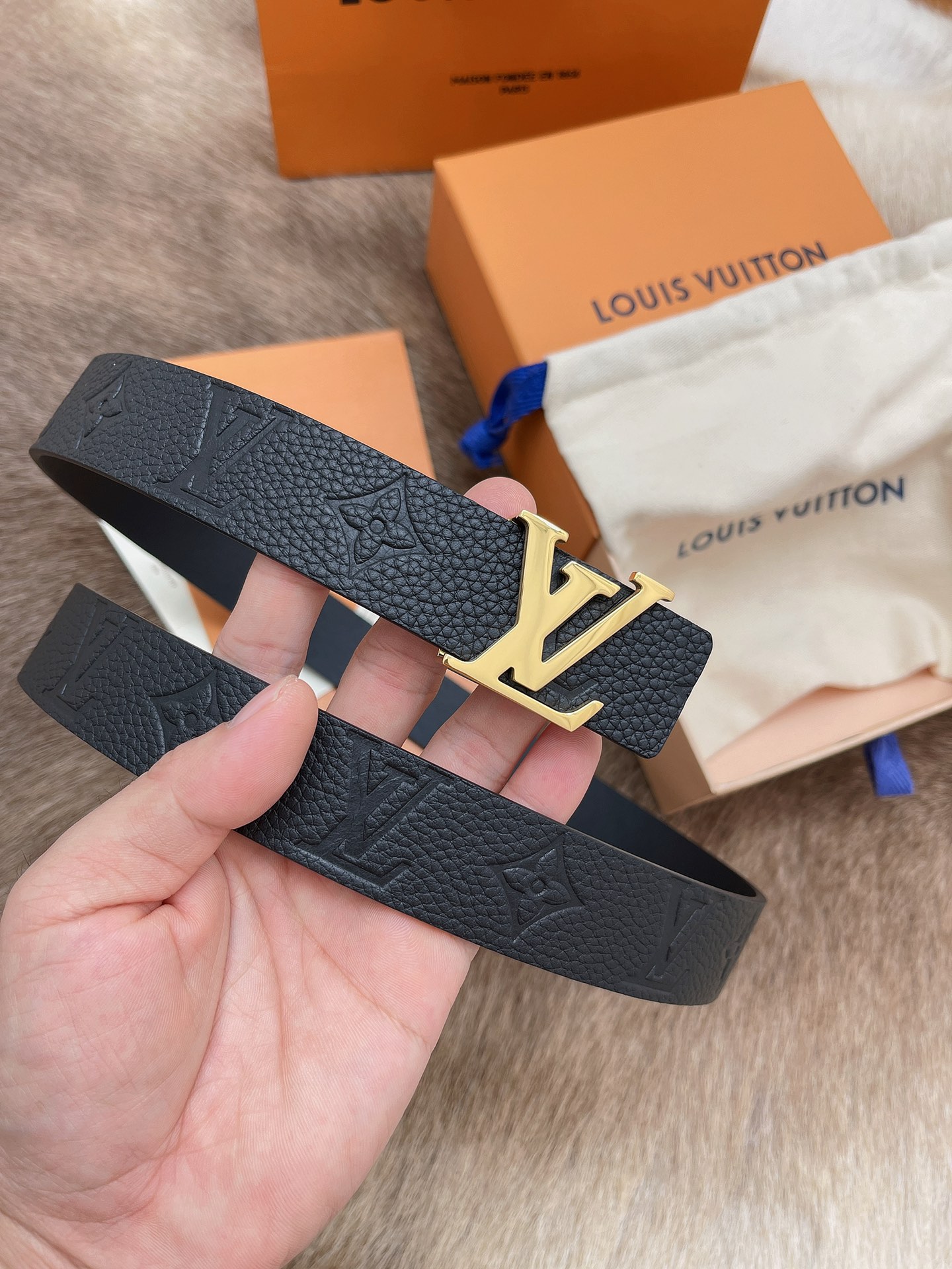 Louis Vuitton Female Leather Belt M-l