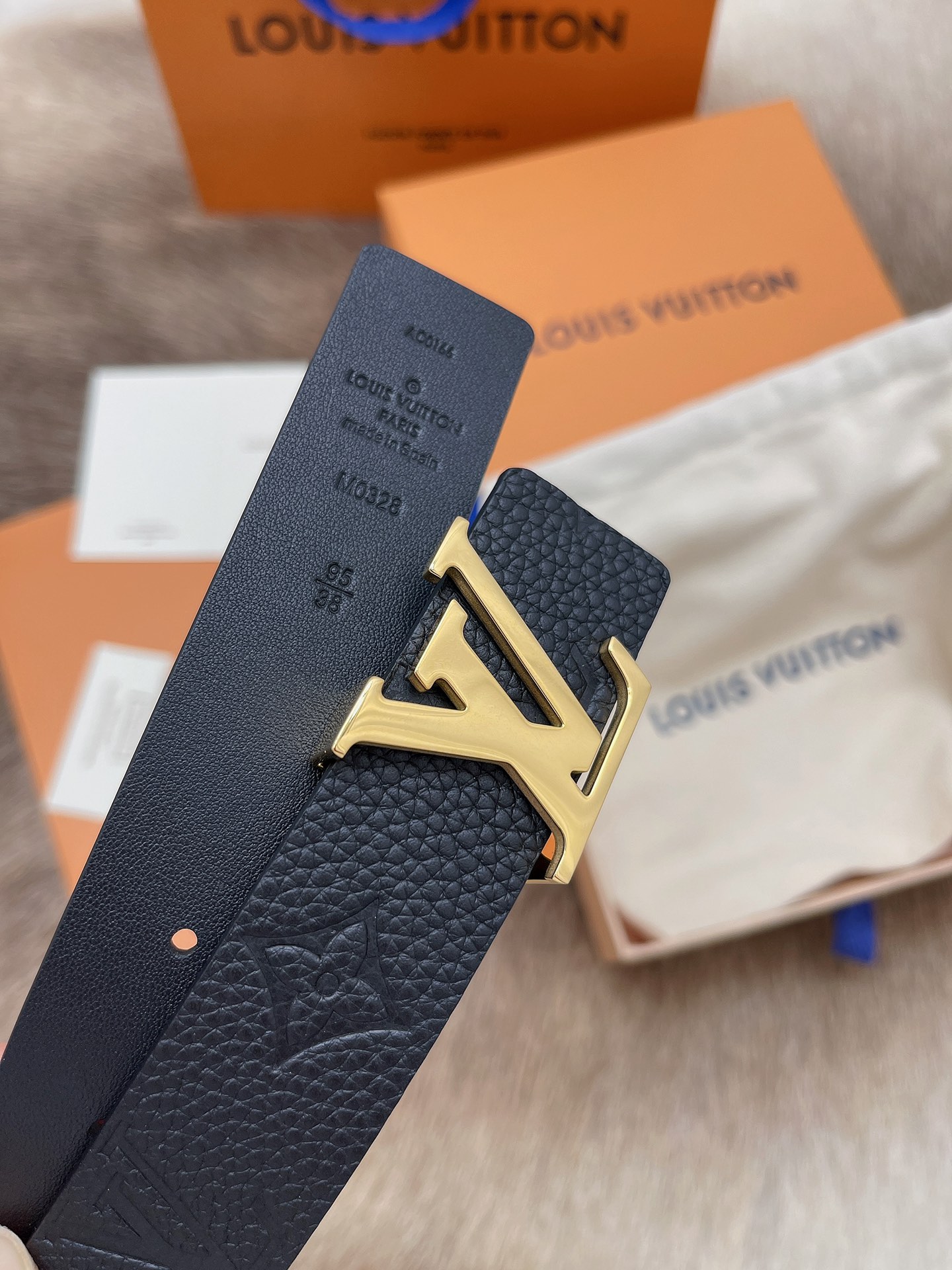 Louis Vuitton Female Leather Belt M-l