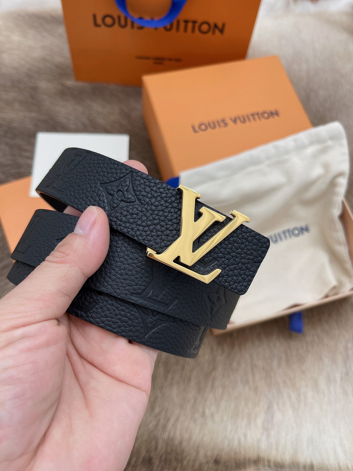 Louis Vuitton Female Leather Belt M-l