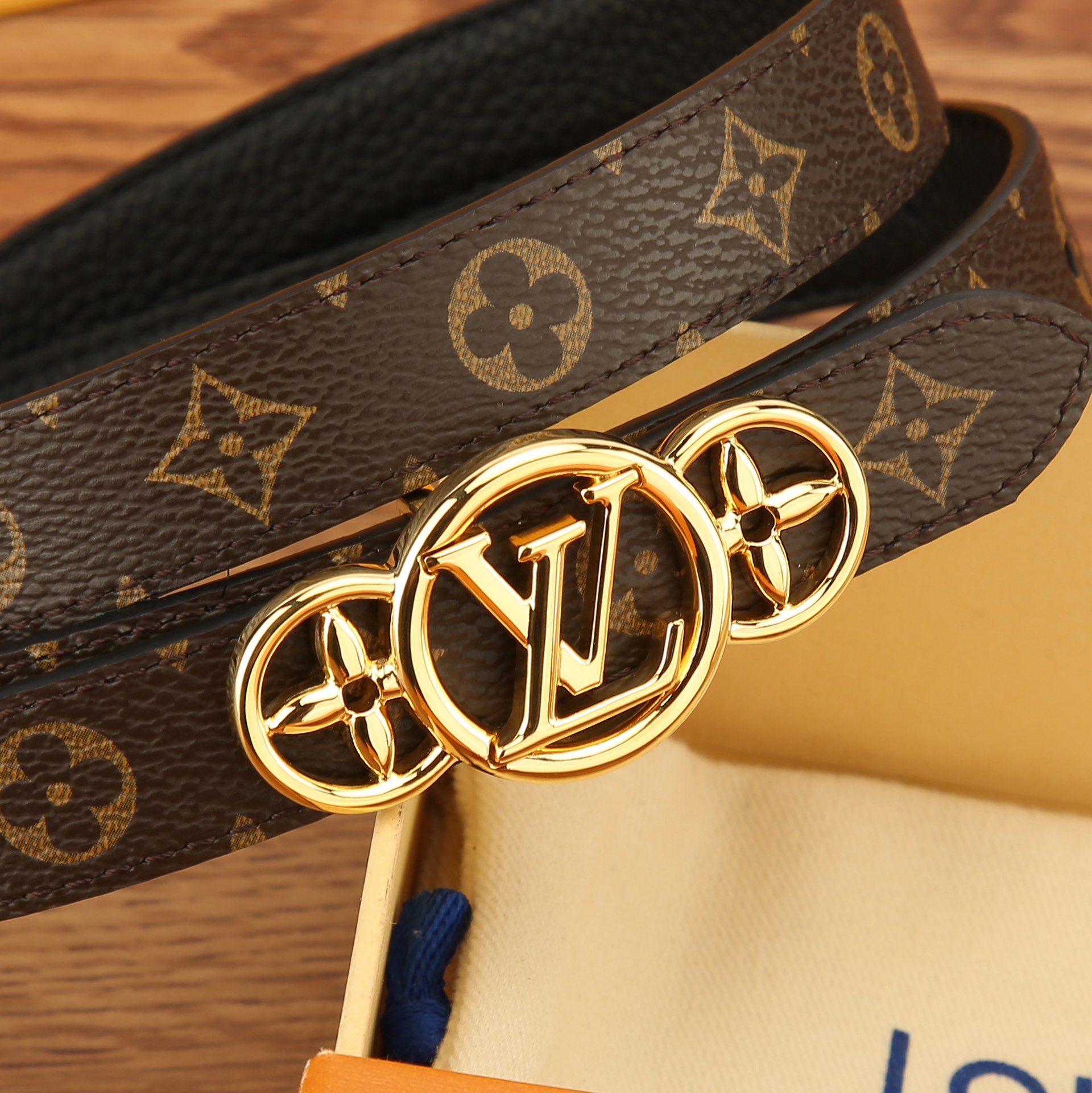 Louis Vuitton Female Basic Belt Cow Leather M-l