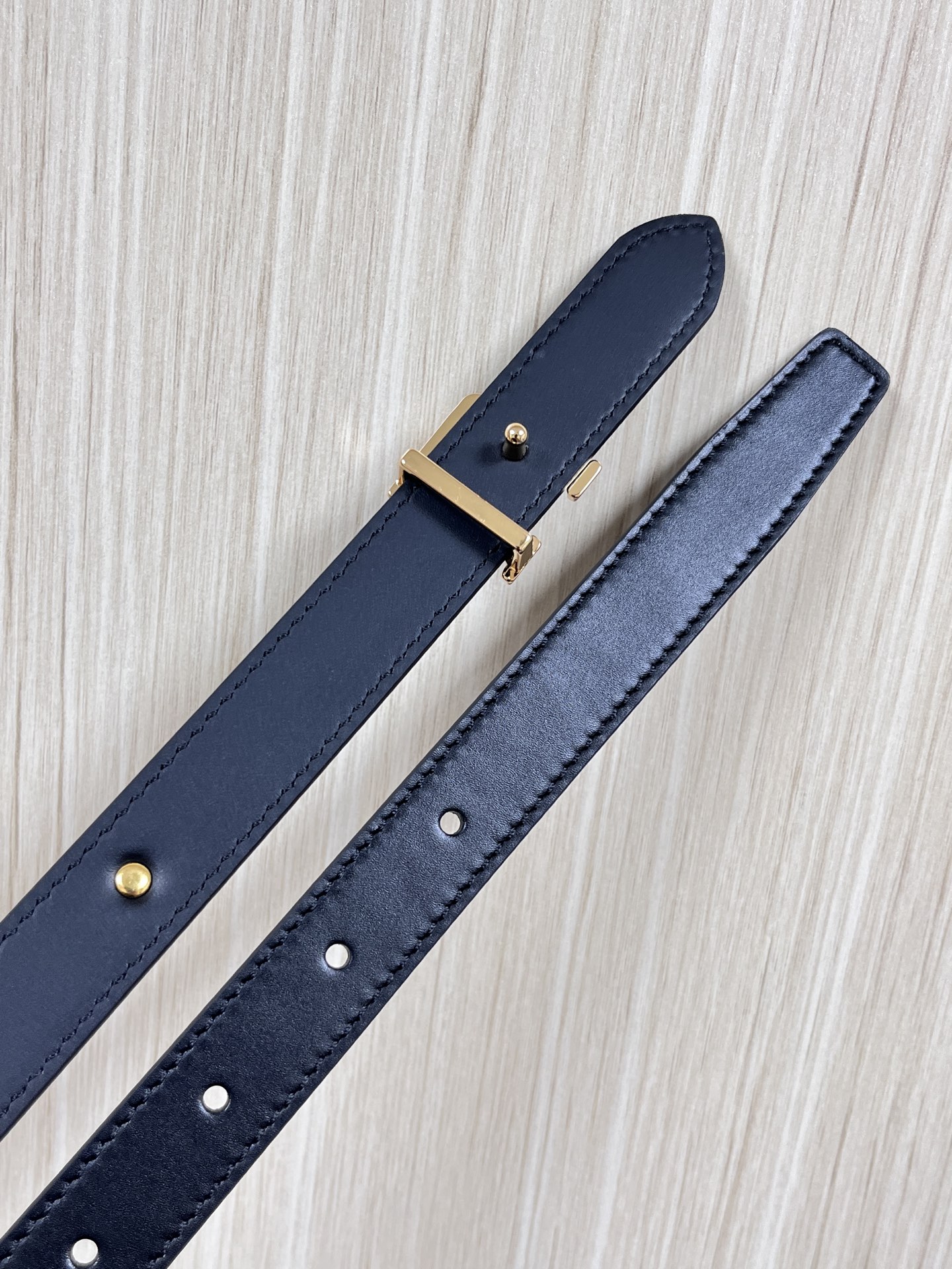 Louis Vuitton Female Basic Belt Cow Leather Black M-l