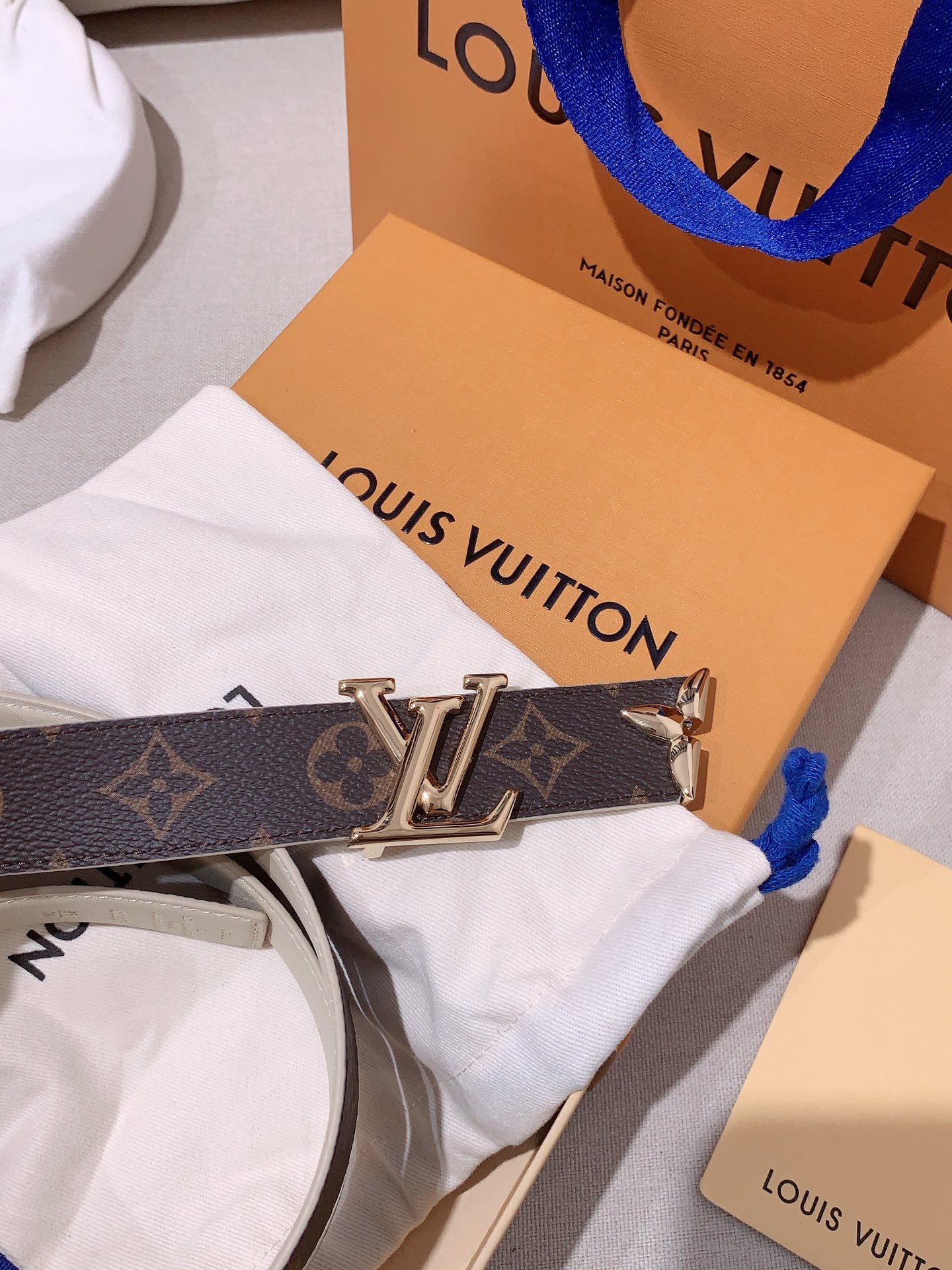 Female Leather Belt Cow Leather Gold M
