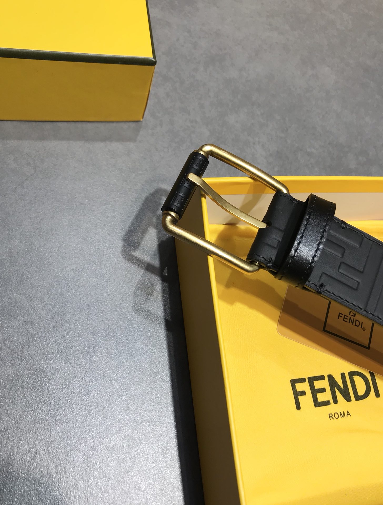Fendi Leather Belt Cow Leather Black 40mm