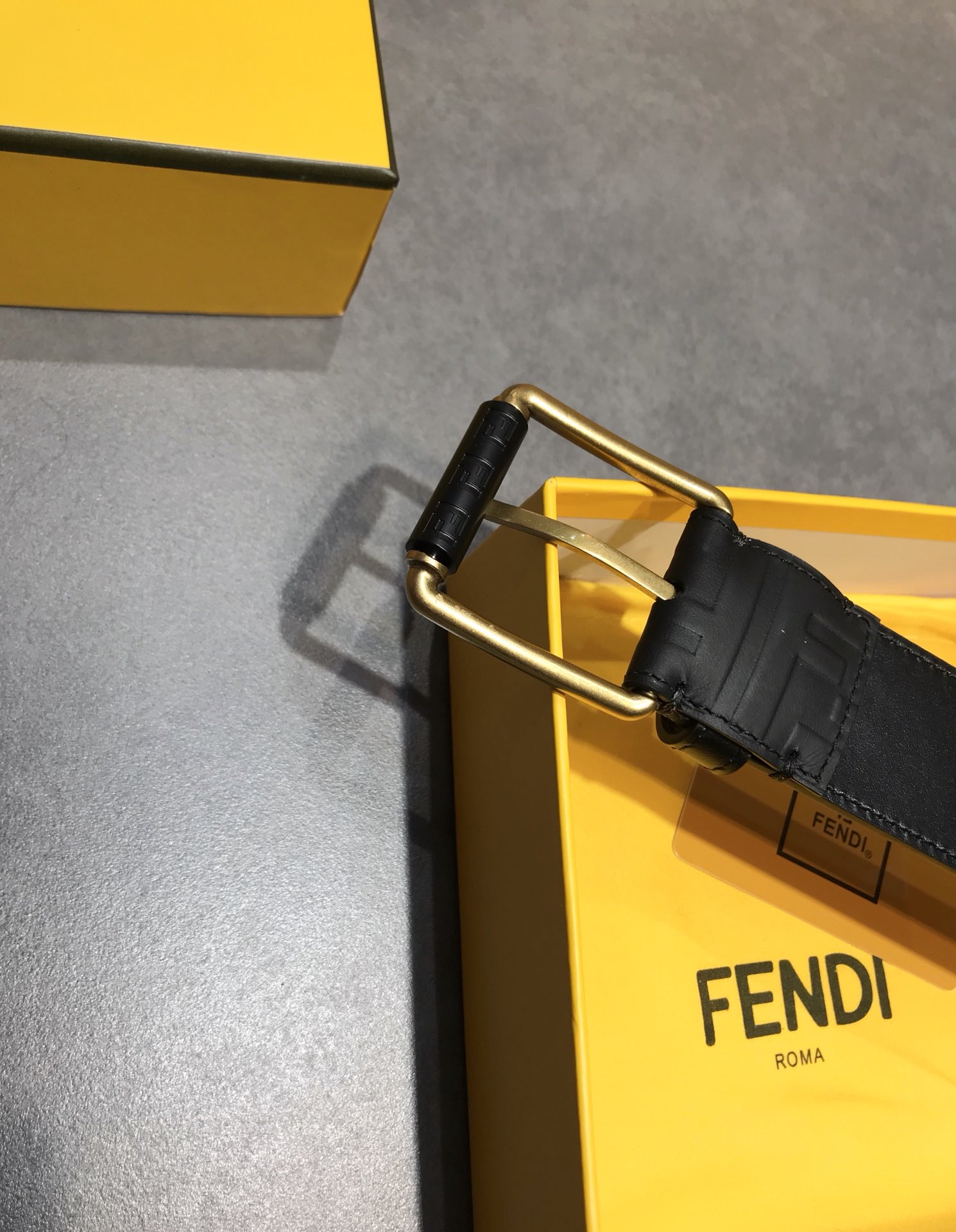 Fendi Leather Belt Cow Leather Black 40mm