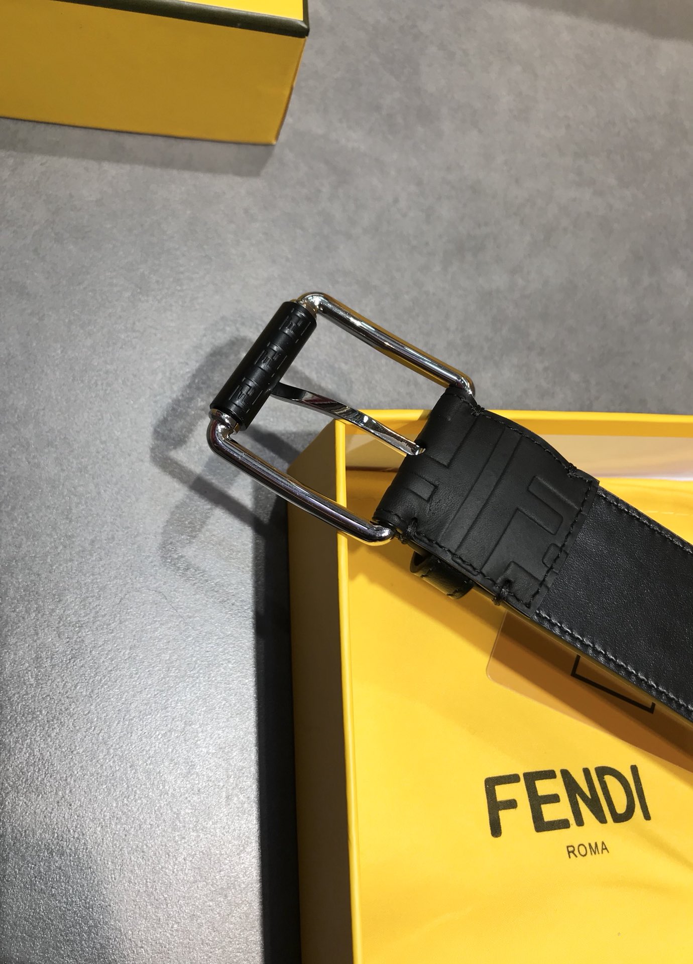 Fendi Leather Belt Cow Leather Black 40mm