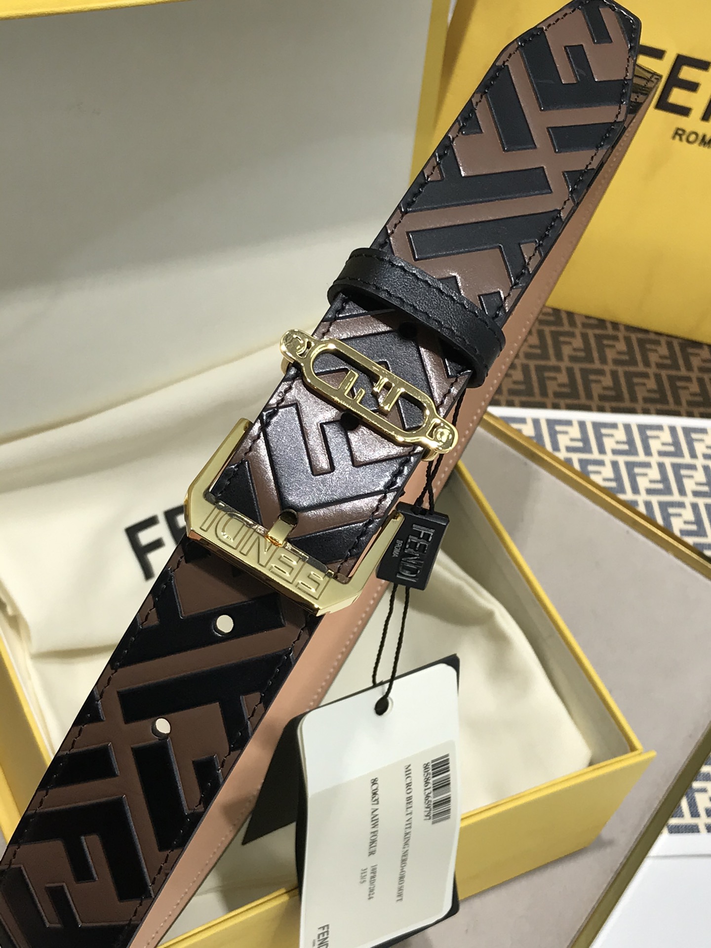 Fendi Leather Belt Cow Leather 35mm