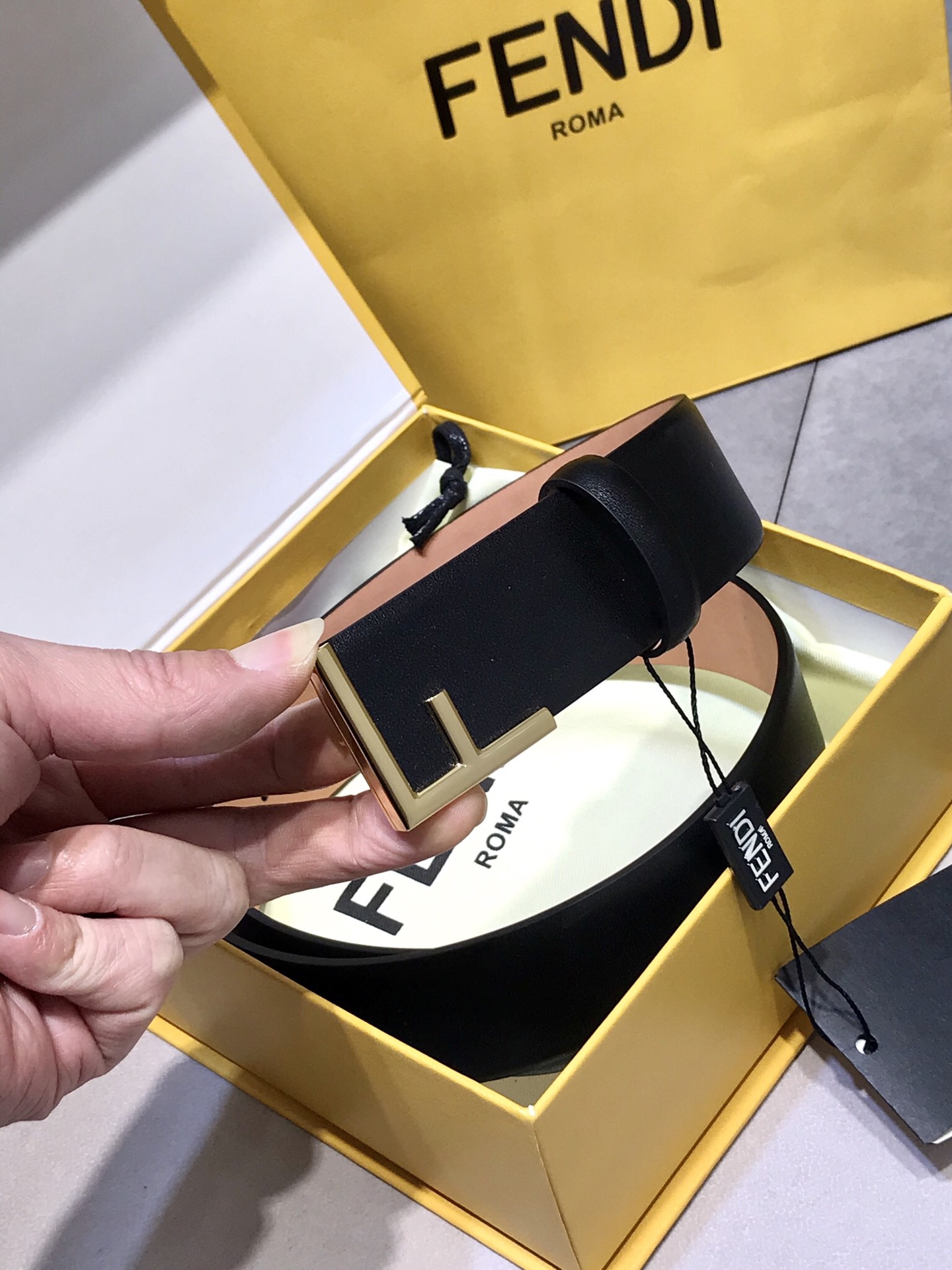 Fendi Leather Belt Cow Leather Black 38mm