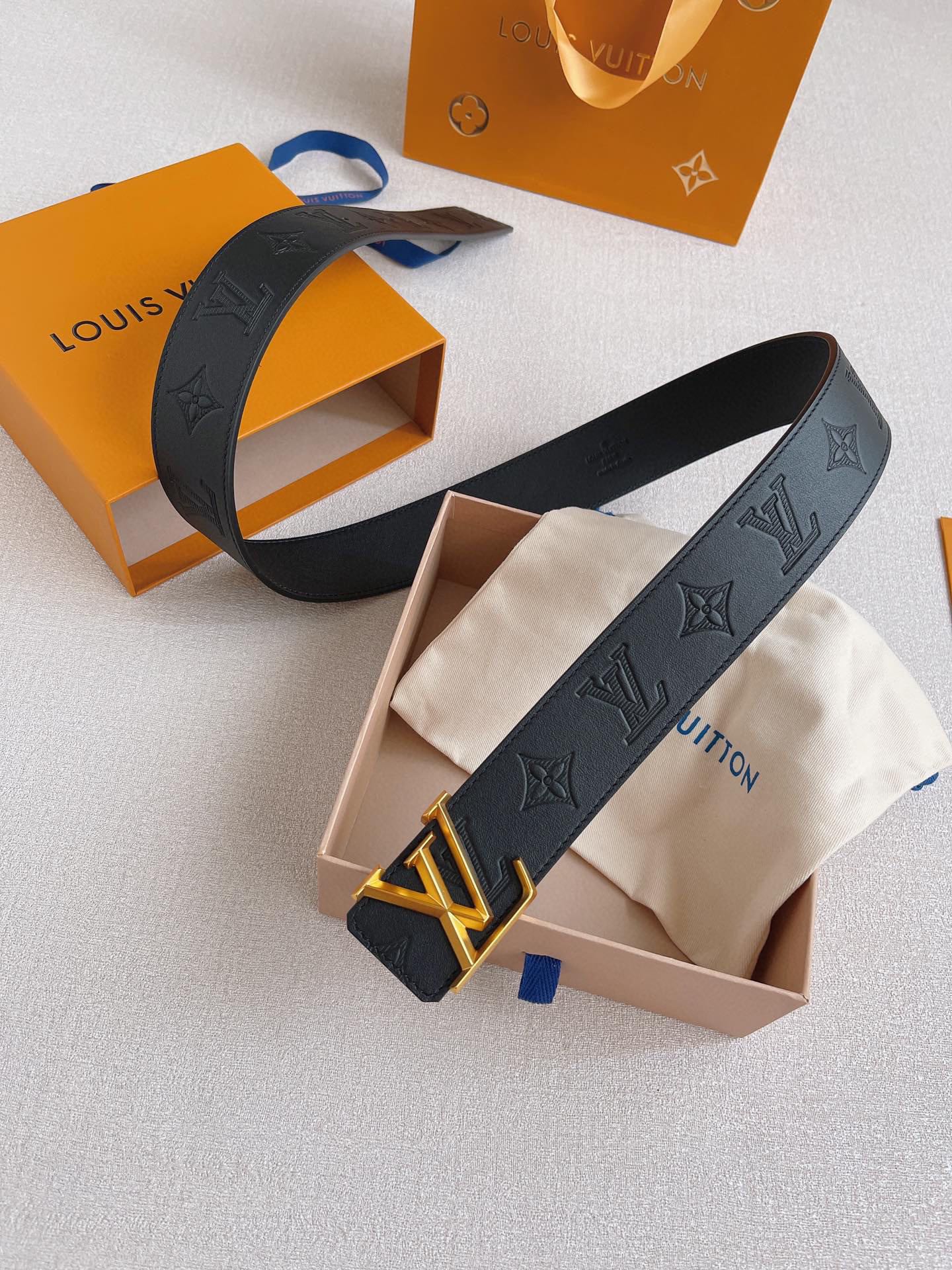 Louis Vuitton Basic Belt L