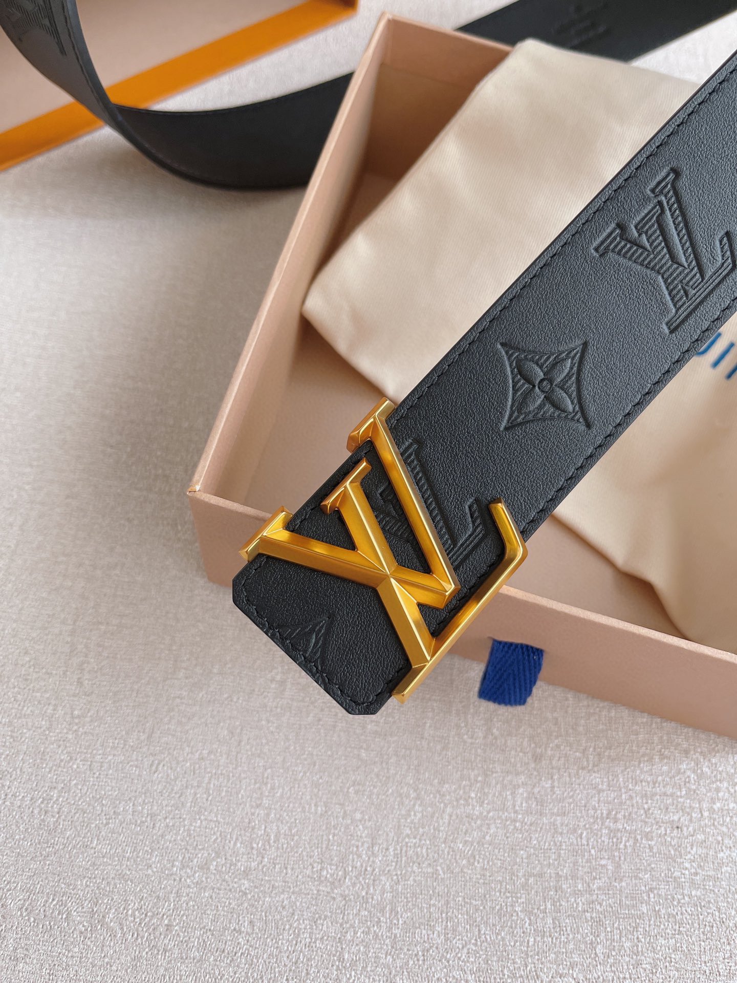 Louis Vuitton Basic Belt L