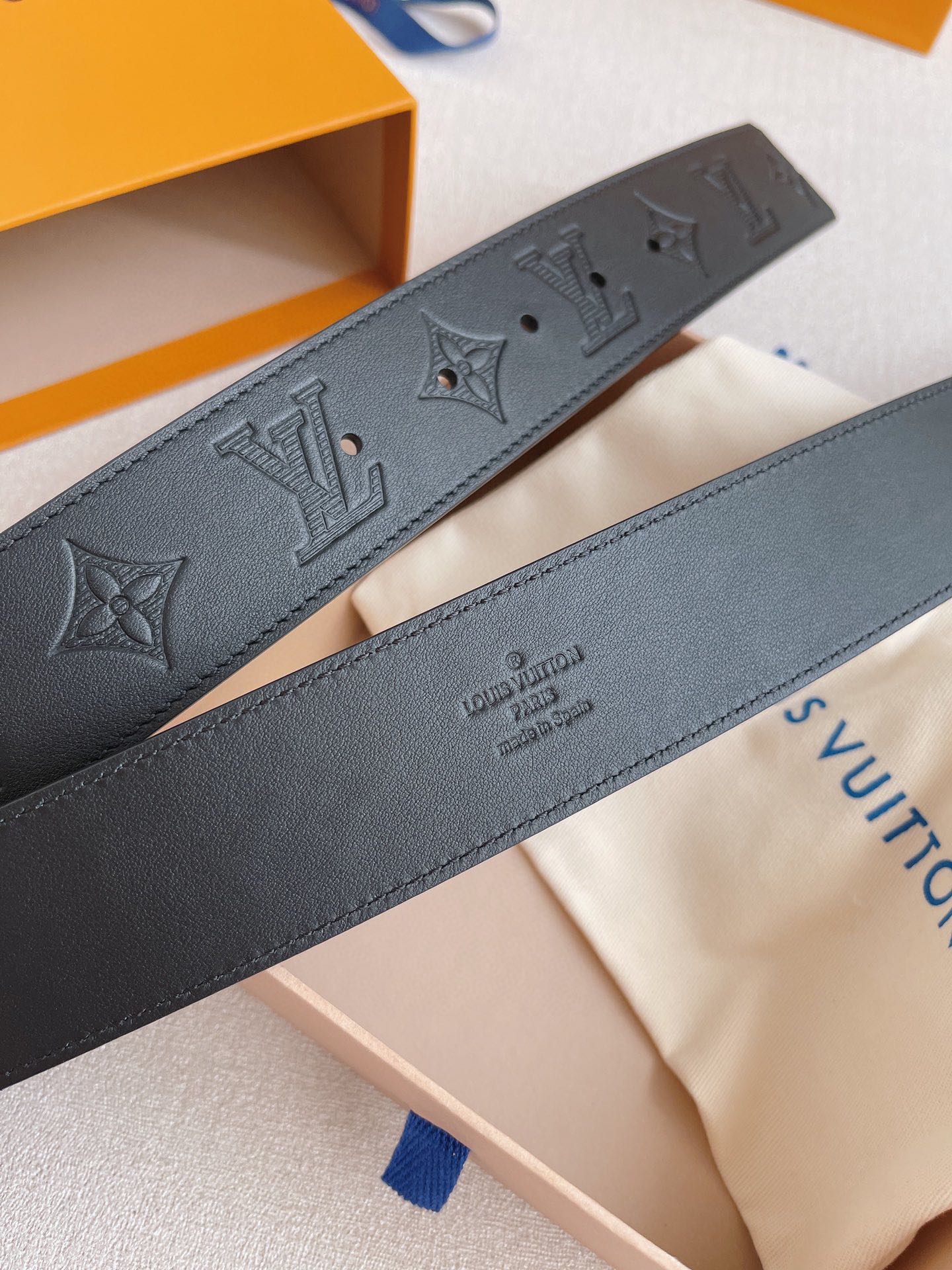 Louis Vuitton Basic Belt L