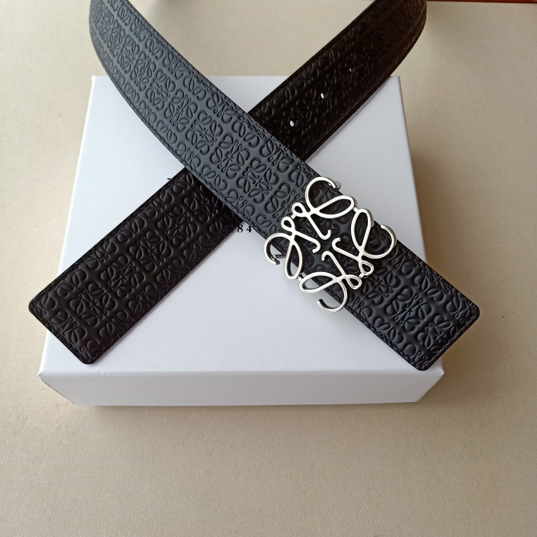 Loewe Basic Belt Top Grain Leather 40mm