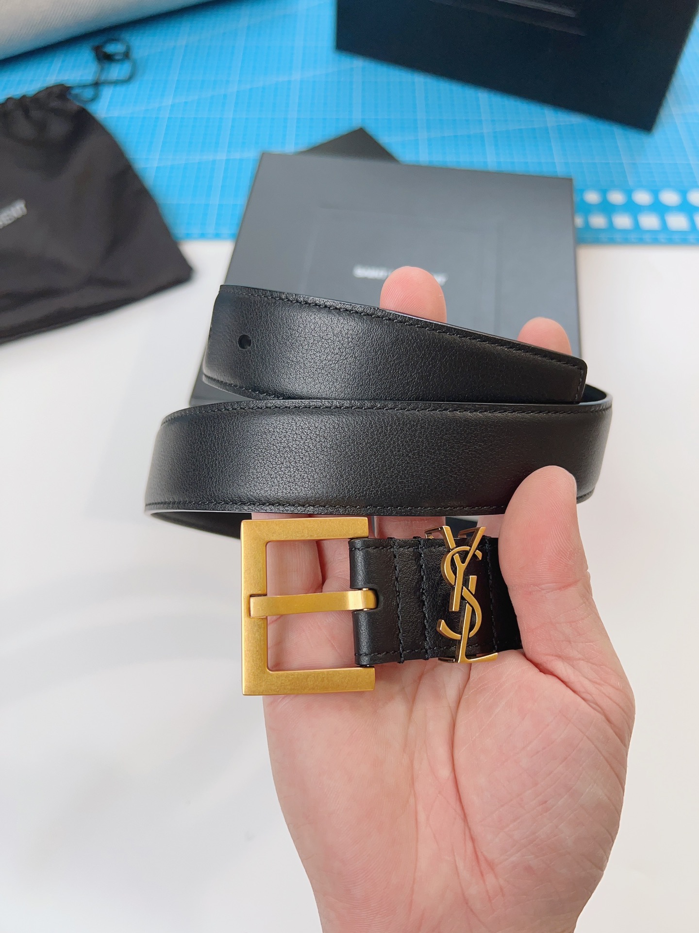 Saint Laurent Female Basic Belt Cow Leather