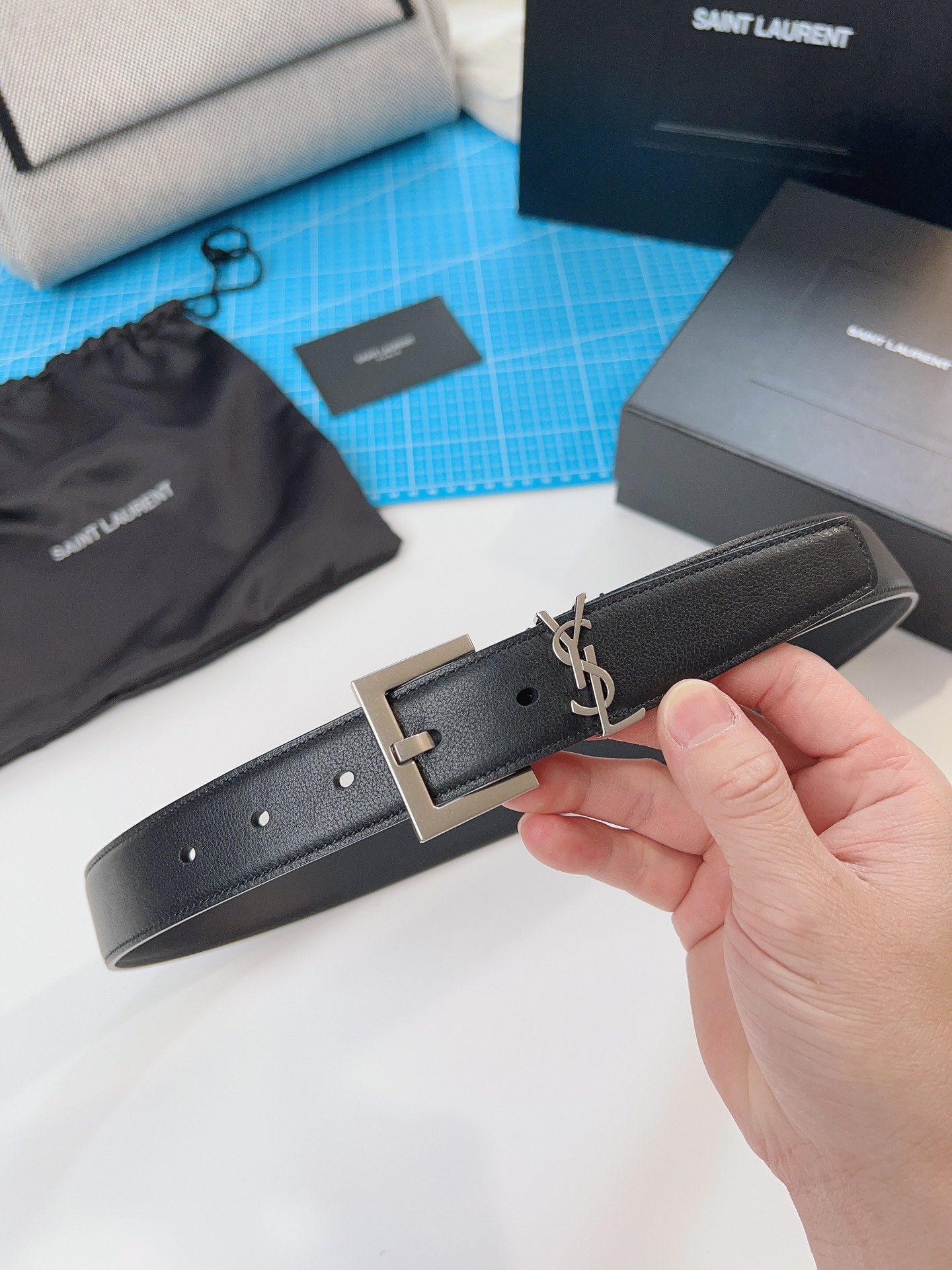 Saint Laurent Female Basic Belt Cow Leather