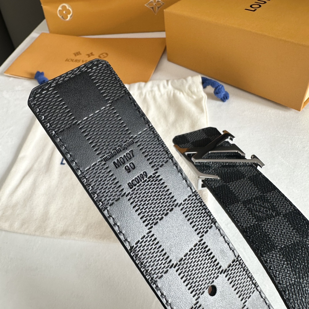 Louis Vuitton Male Basic Belt M-l
