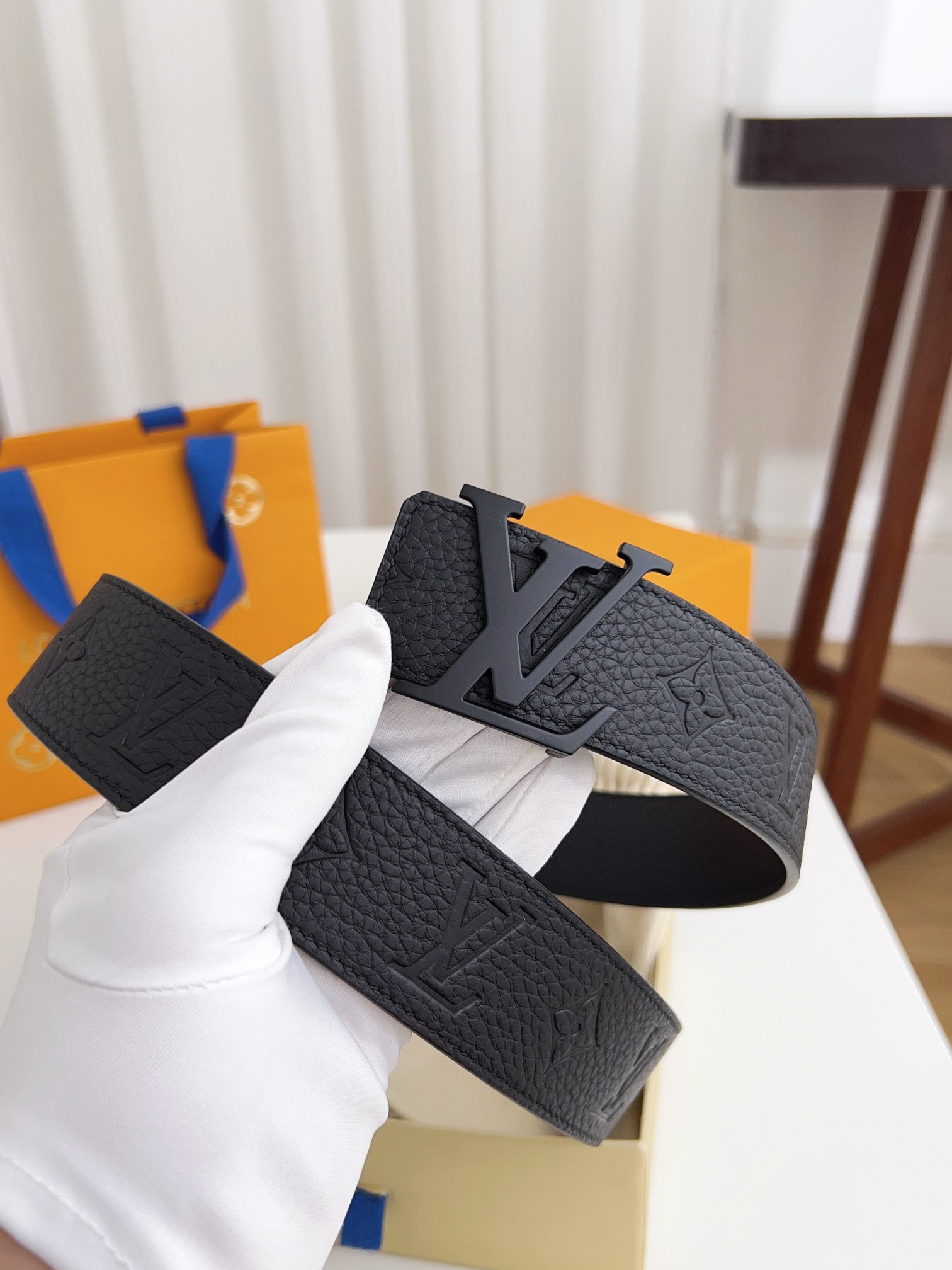 Louis Vuitton Basic Belt 40mm-l