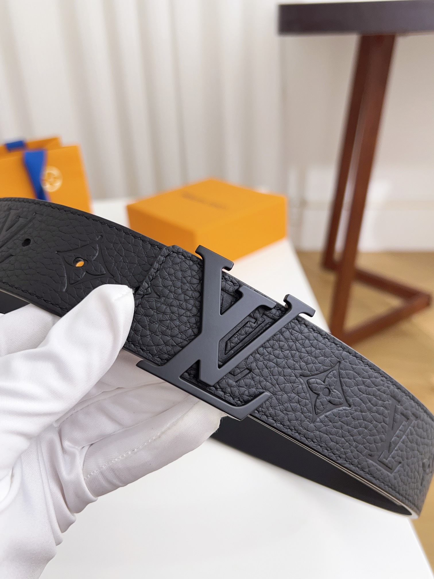 Louis Vuitton Basic Belt 40mm-l