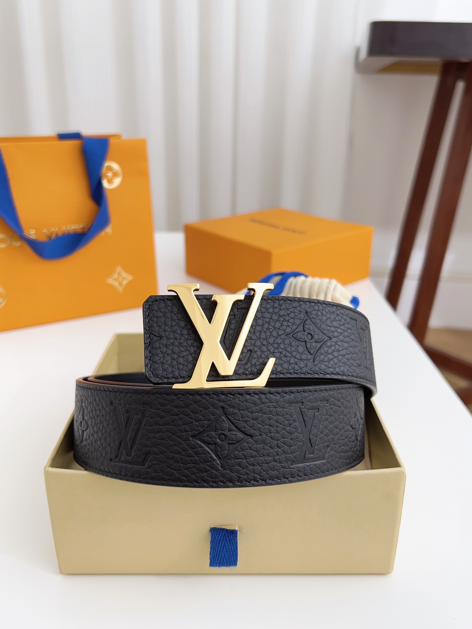 Louis Vuitton Basic Belt 40mm-l