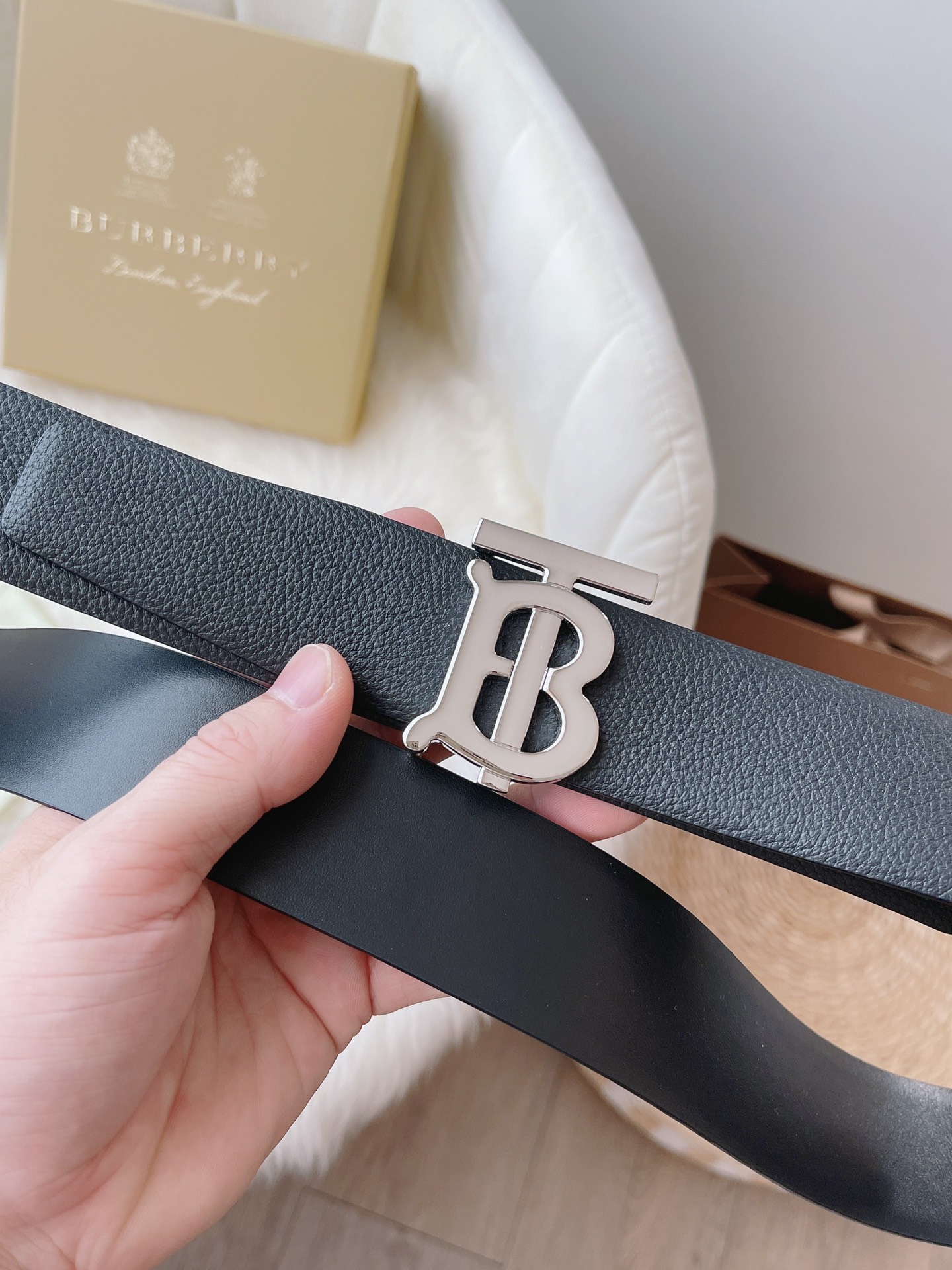 Burberry Basic Belt Top Grain Leather 38mm