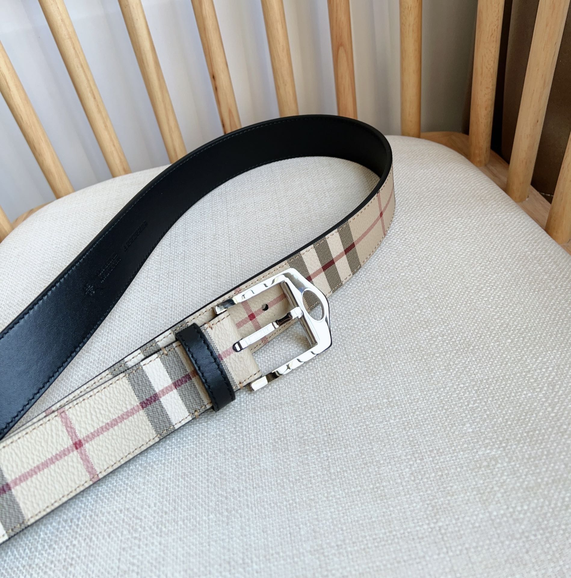 Burberry Basic Belt M-l