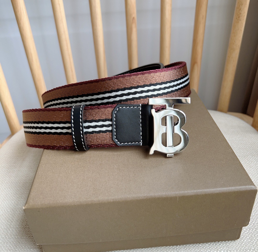 Burberry Basic Belt M