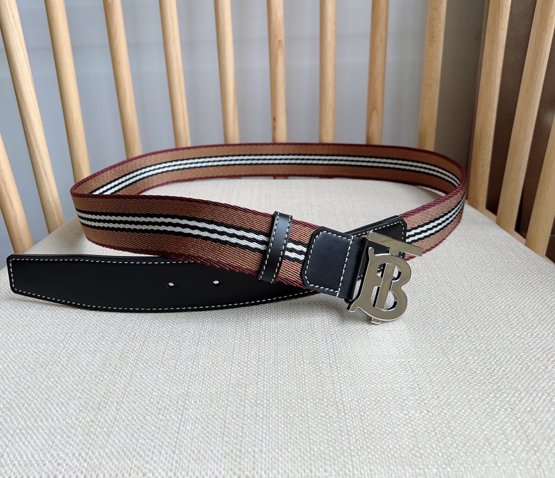 Burberry Basic Belt M